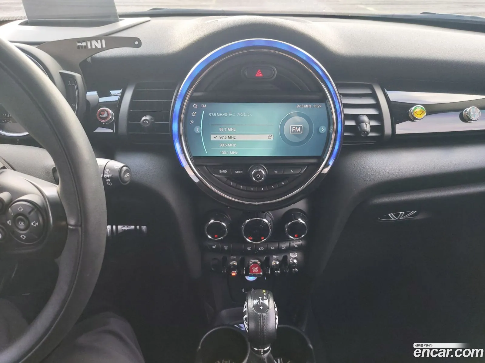Mini Cooper 2019 — 19