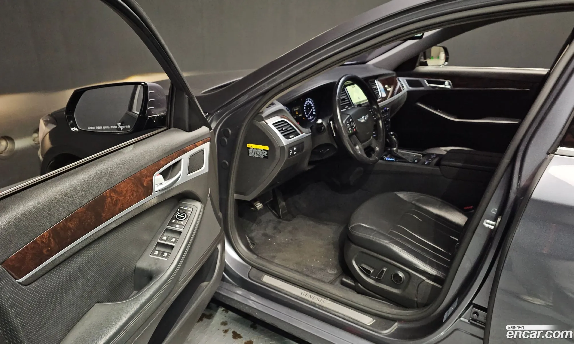 Hyundai Genesis DH 2014 — 15