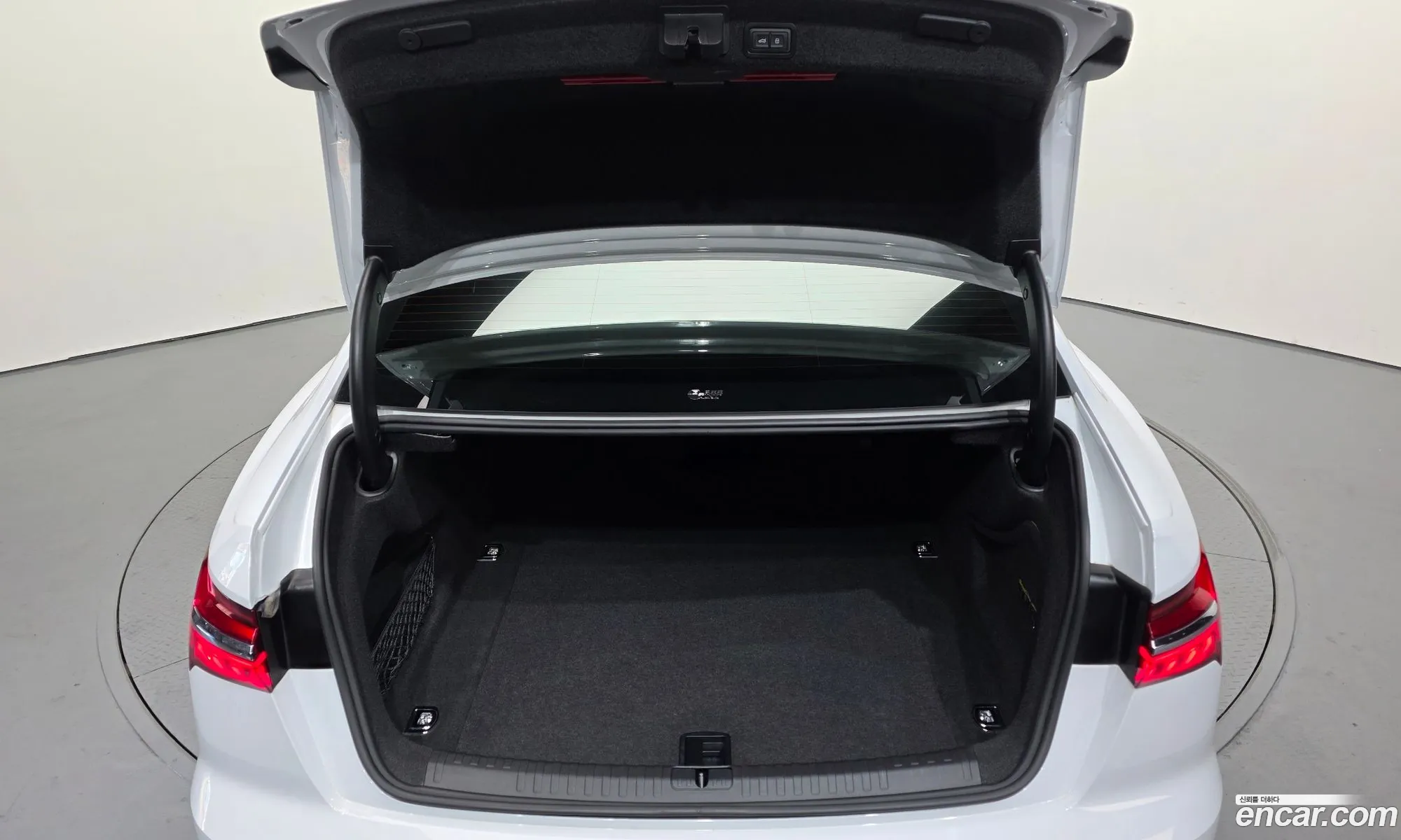 Audi A6 2021 WAUZZZF25MN014122 — 5