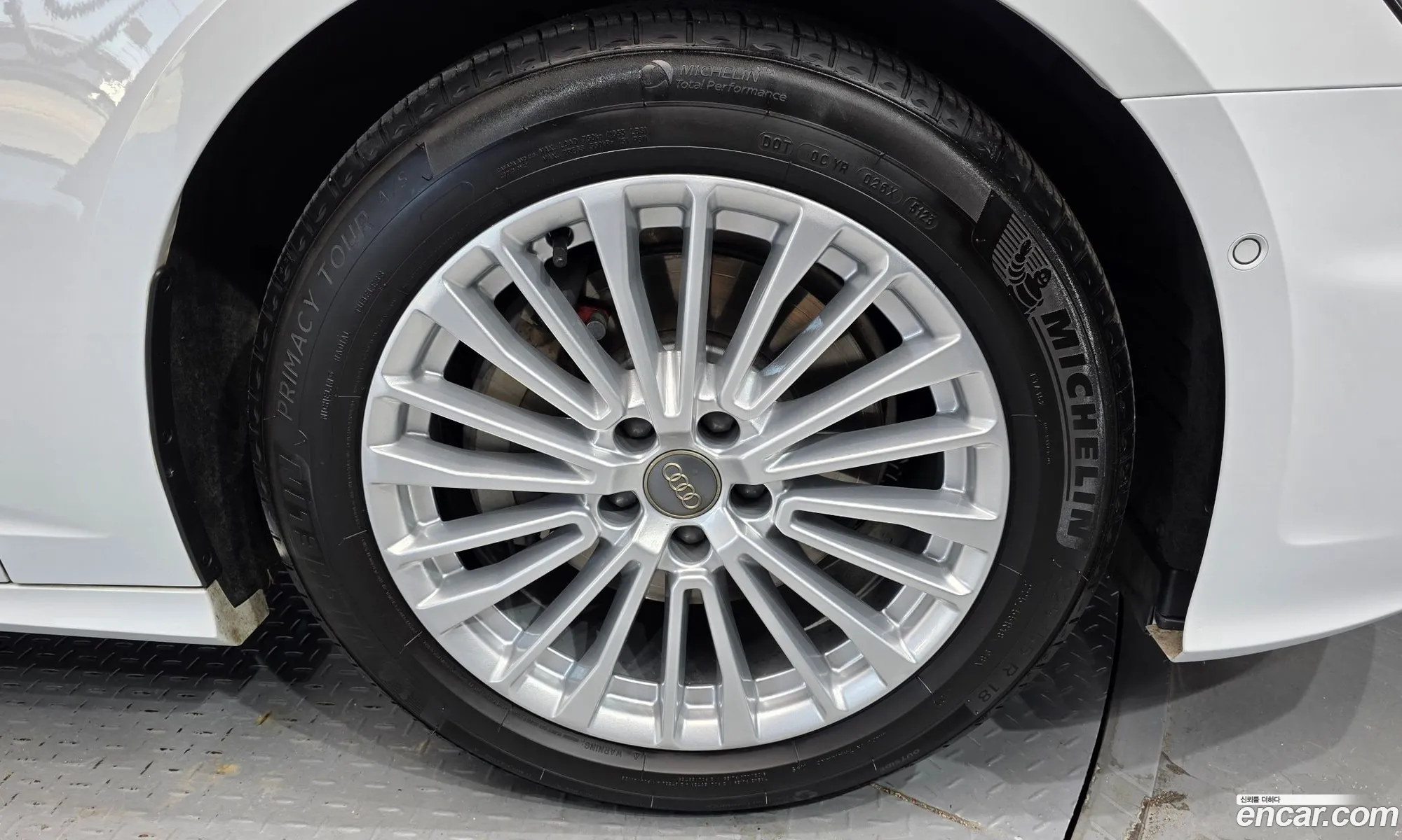 Audi A6 2021 WAUZZZF25MN014122 — 4