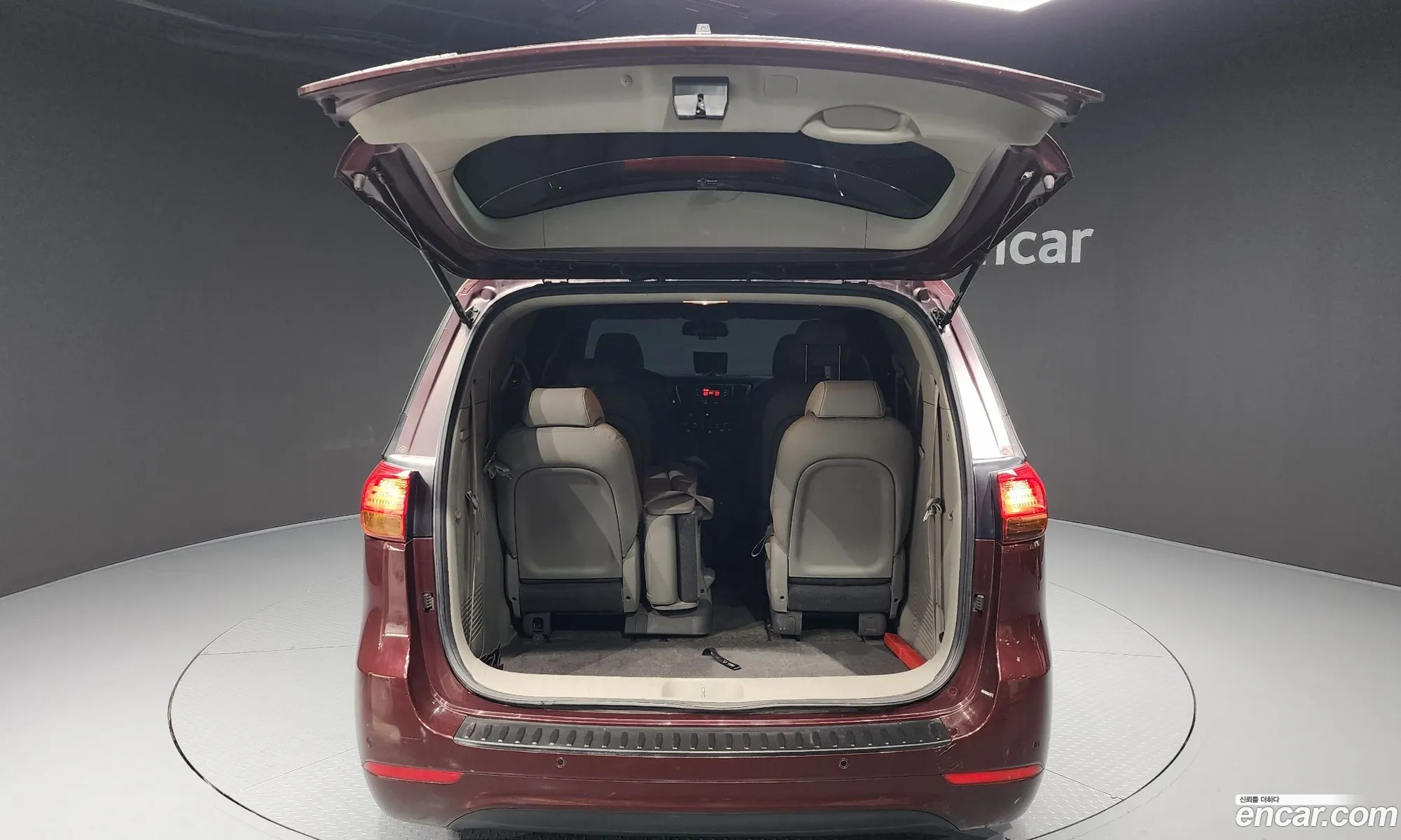 Kia Carnival 2014 — 20