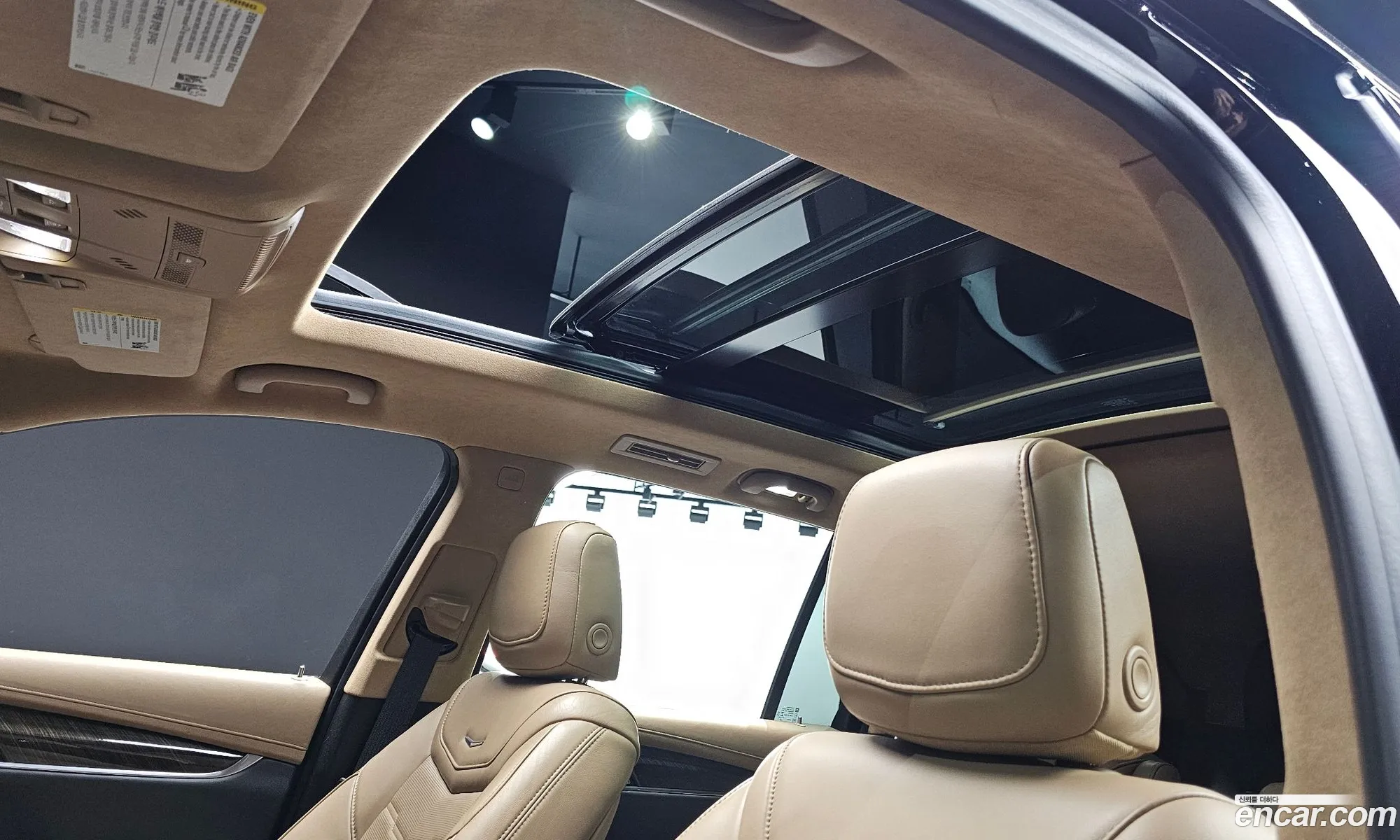 Cadillac XT6 2022 — 16
