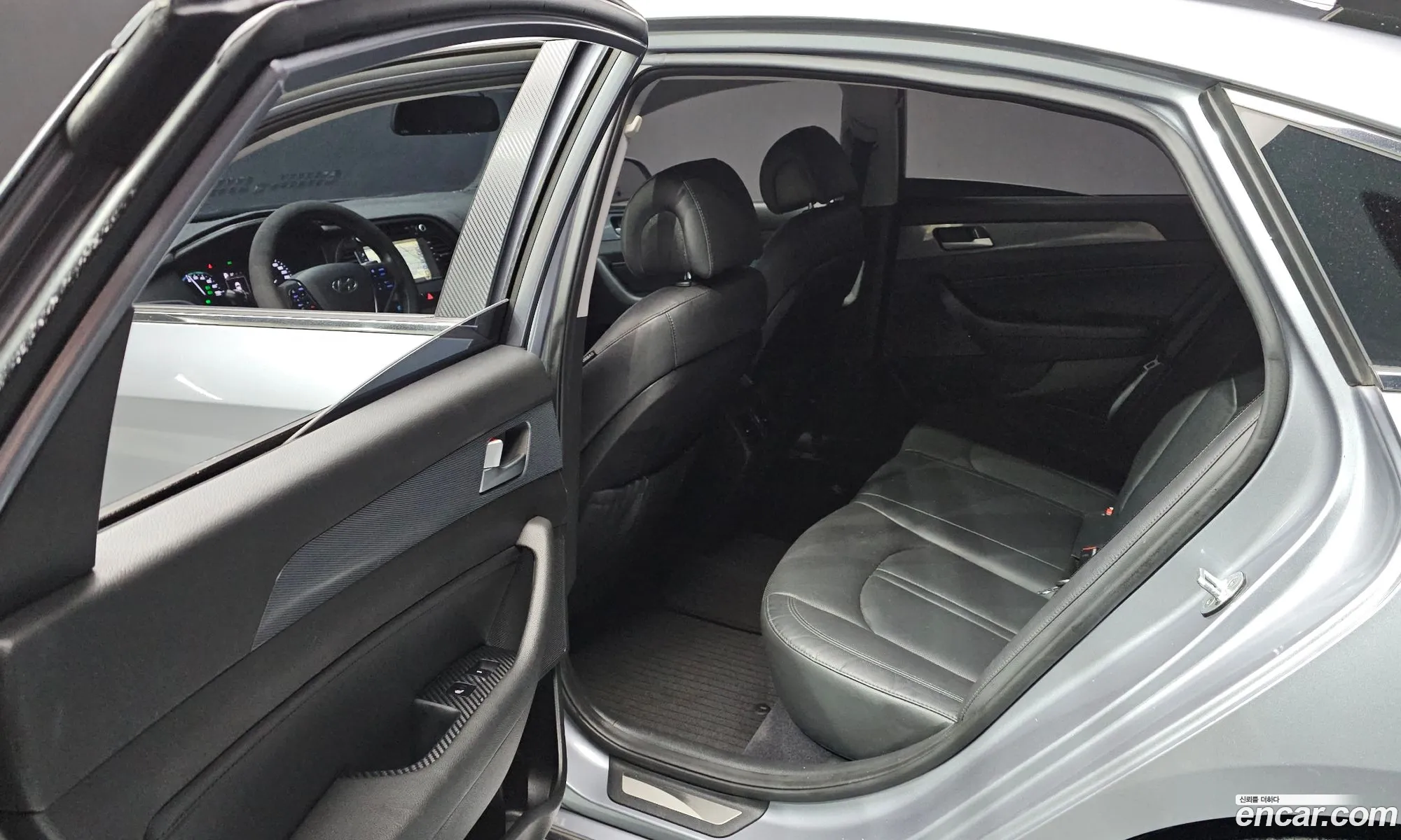Hyundai LF Sonata Hybrid 2016 — 2