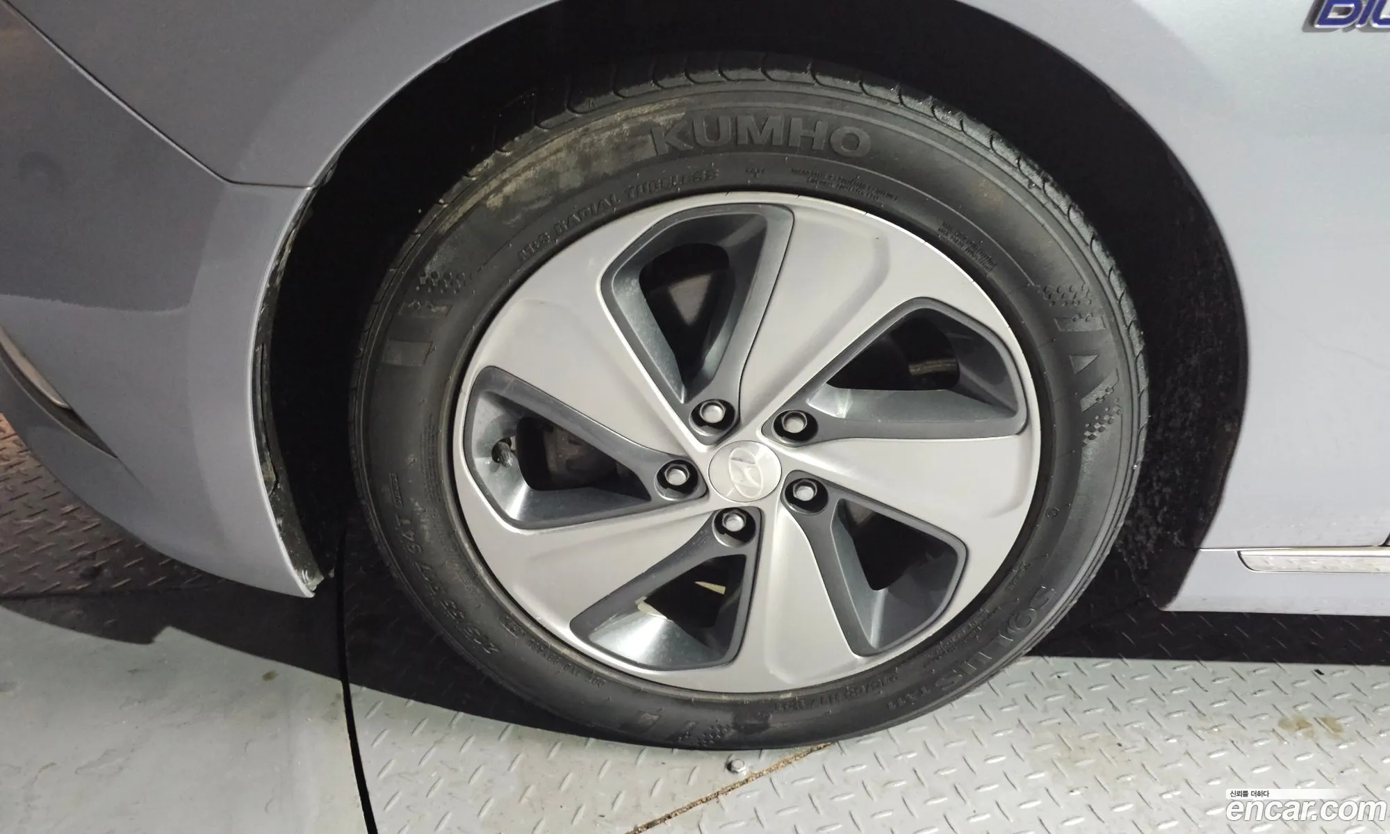 Hyundai LF Sonata Hybrid 2016 — 15