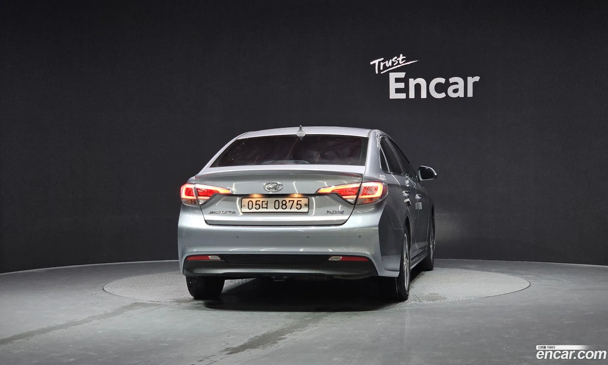 Hyundai LF Sonata Hybrid 2016 — 11