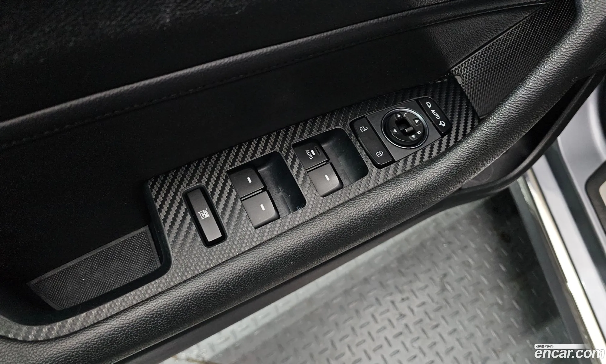 Hyundai LF Sonata Hybrid 2016 — 7