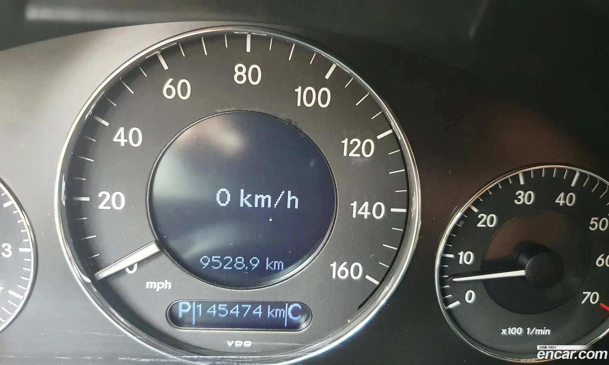 Mercedes-Benz E-Class W211 2006 — 13