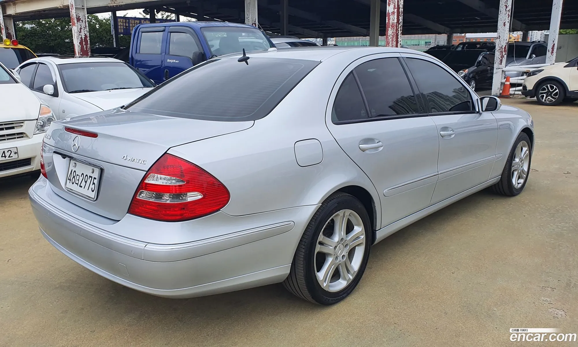 Mercedes-Benz E-Class W211 2006 — 11