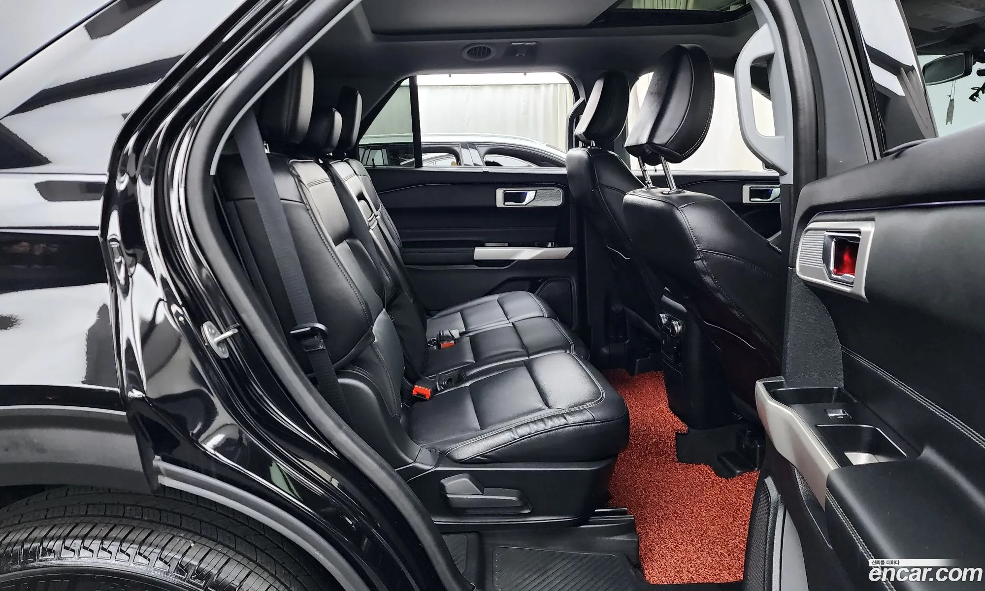 Ford Explorer 6th Gen 2022 1FMSK8FH — 3