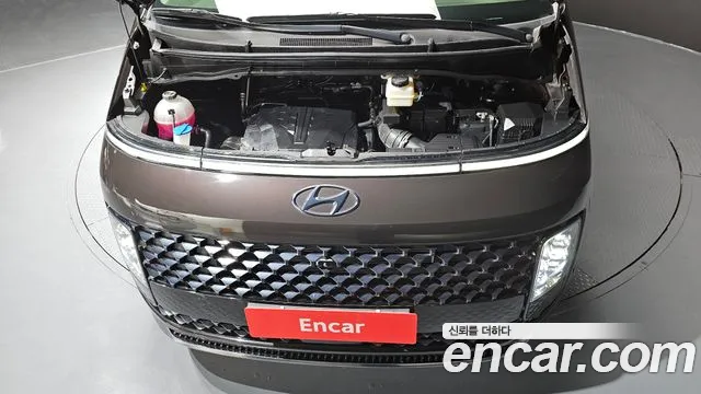 Hyundai Staria 2023 — 17