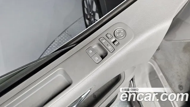 Hyundai Staria 2023 — 12