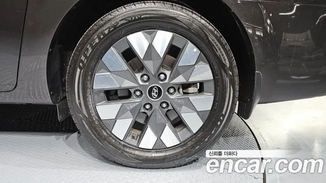 Hyundai Staria 2023 — 9