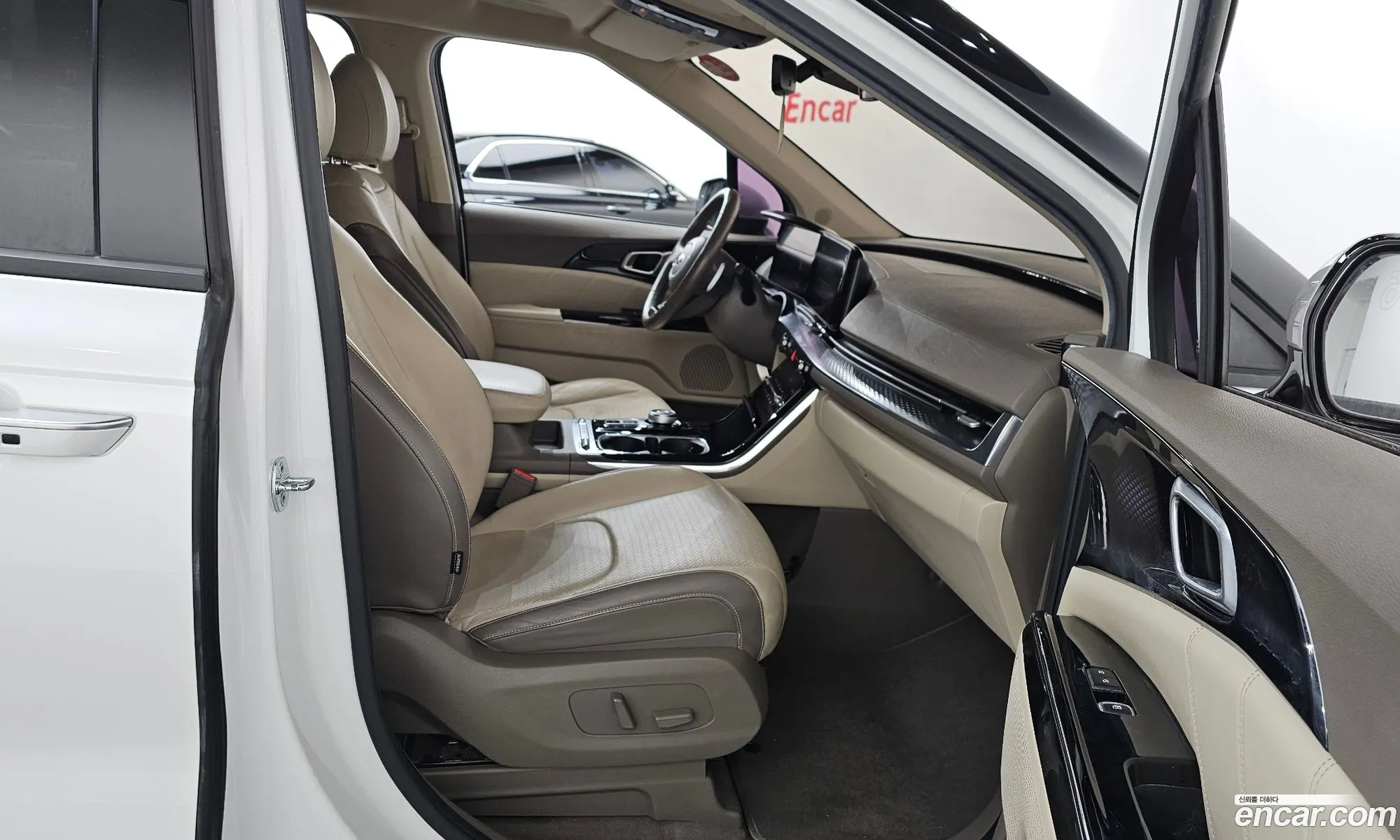 Kia Carnival 2021 — 19