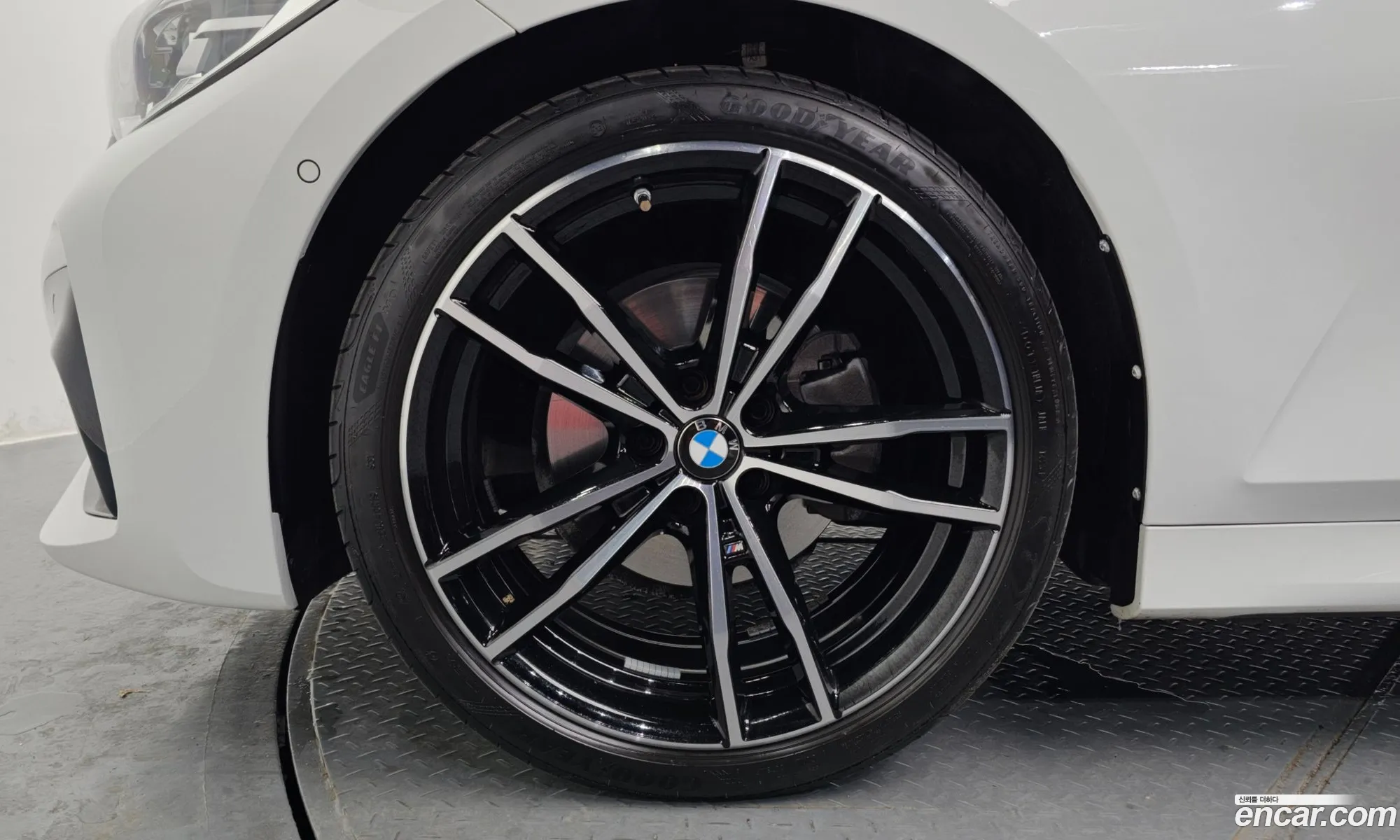 BMW 3 Series 2022 WBA5X5102NFN09294 — 17