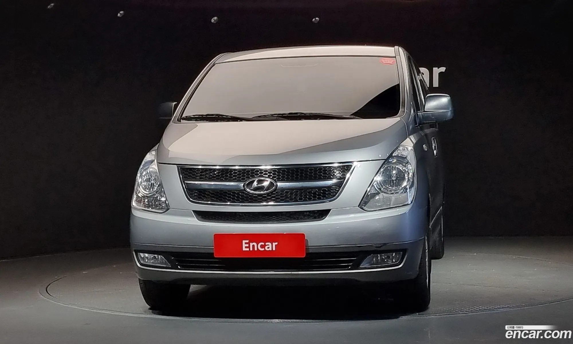 Hyundai Grand Starex 2013 — 19