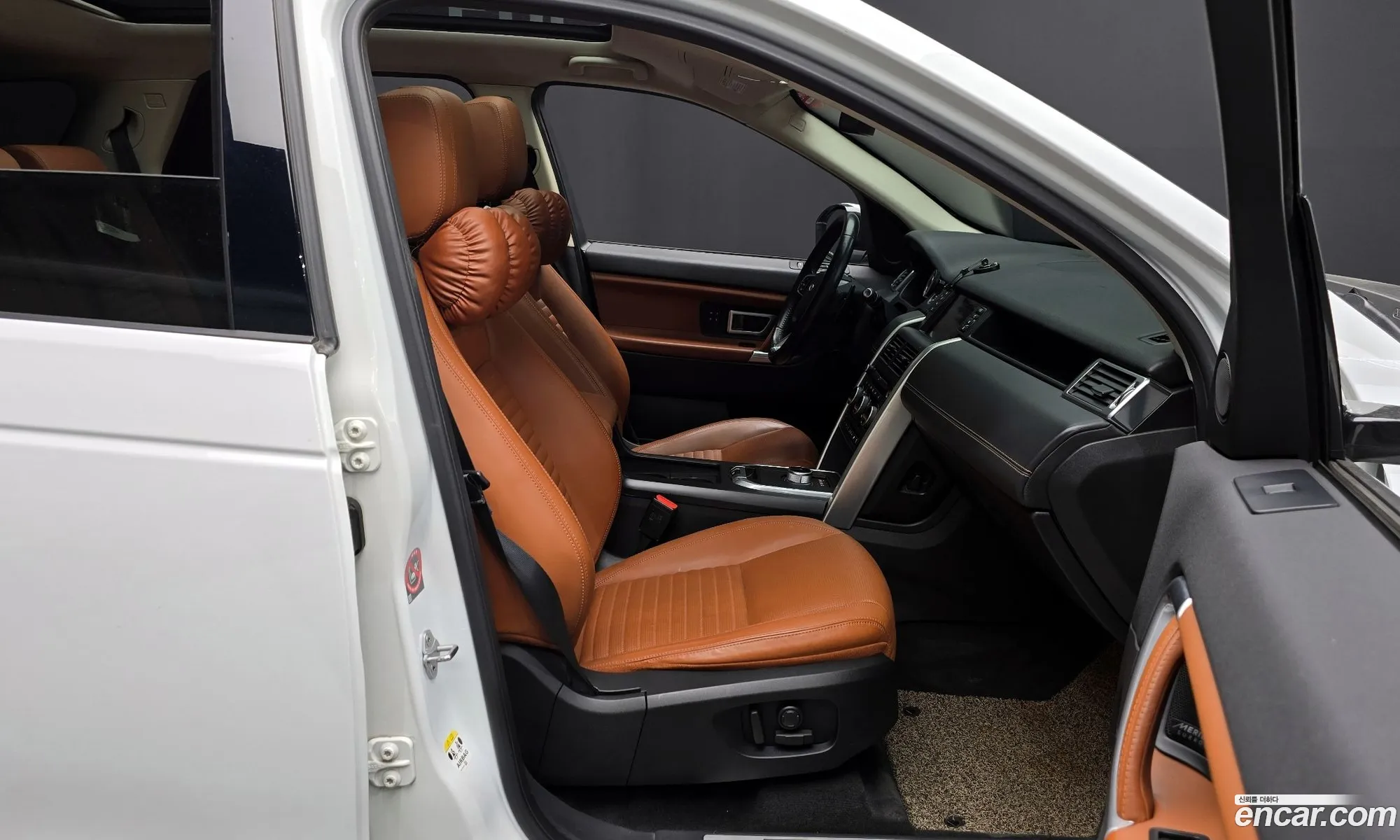Land Rover Discovery Sport 2016 — 11