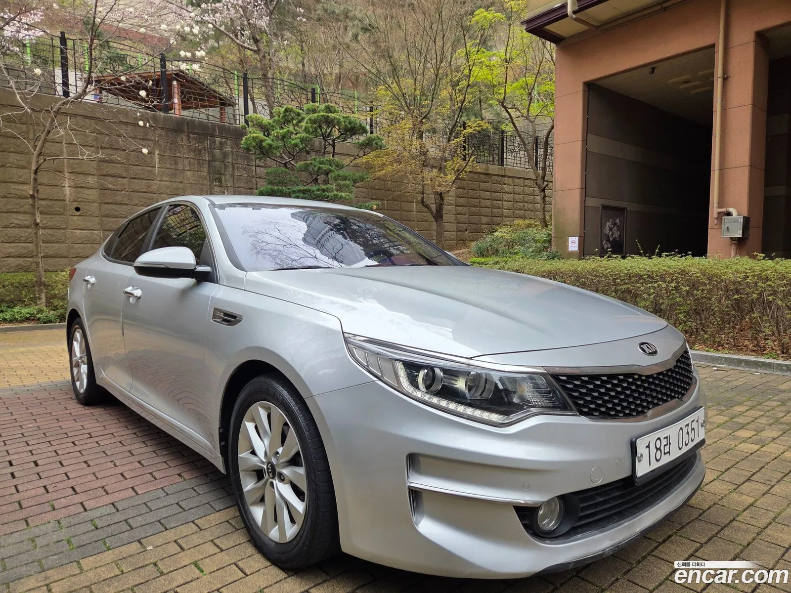 Kia K5 2016 — 2