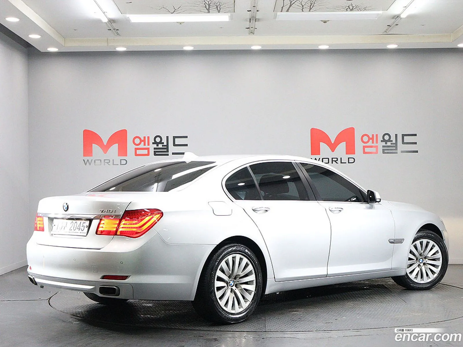 BMW 7 Series 2011 — 12