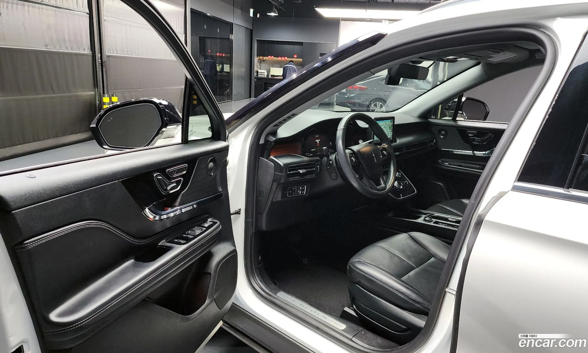 Lincoln Corsair 2021 — 14