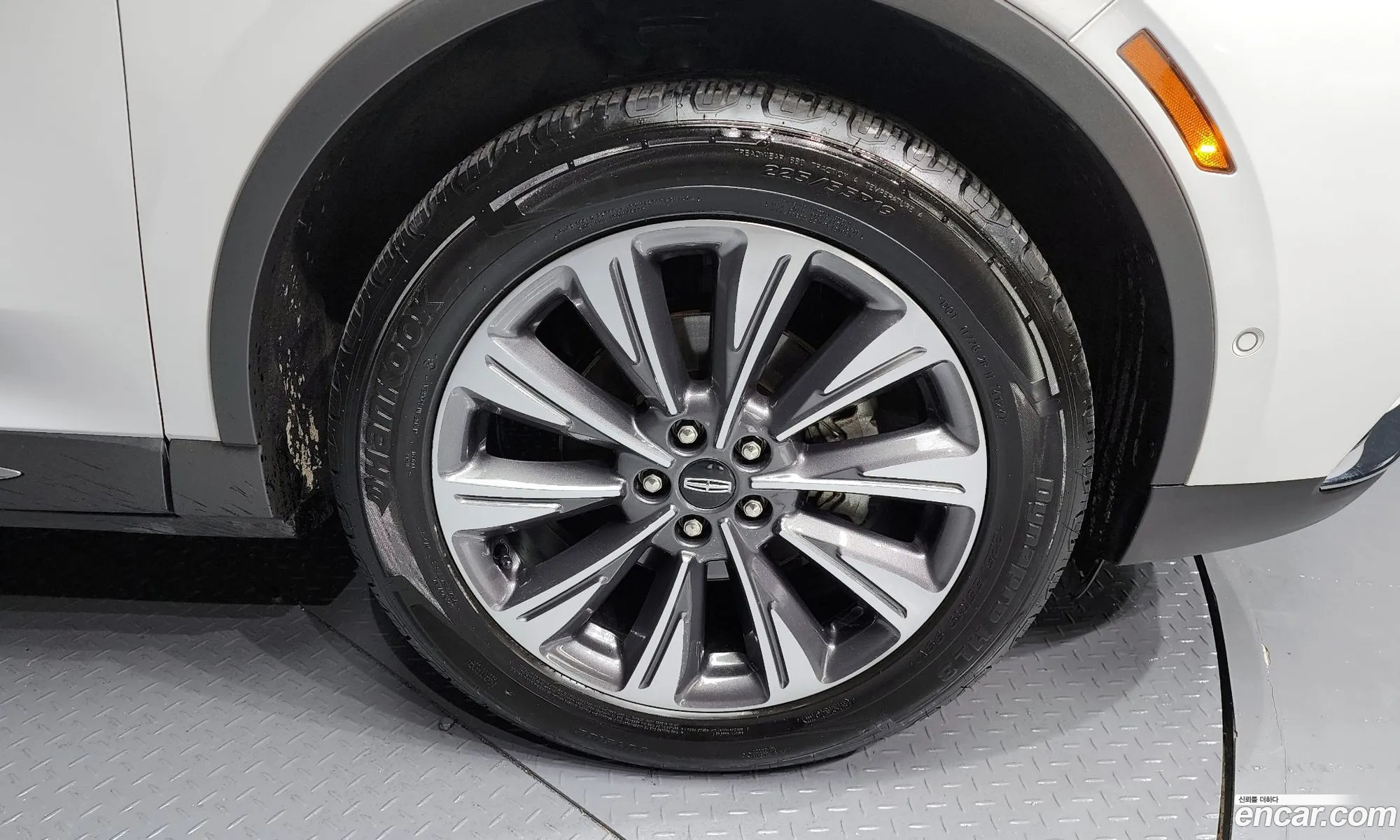 Lincoln Corsair 2021 — 12