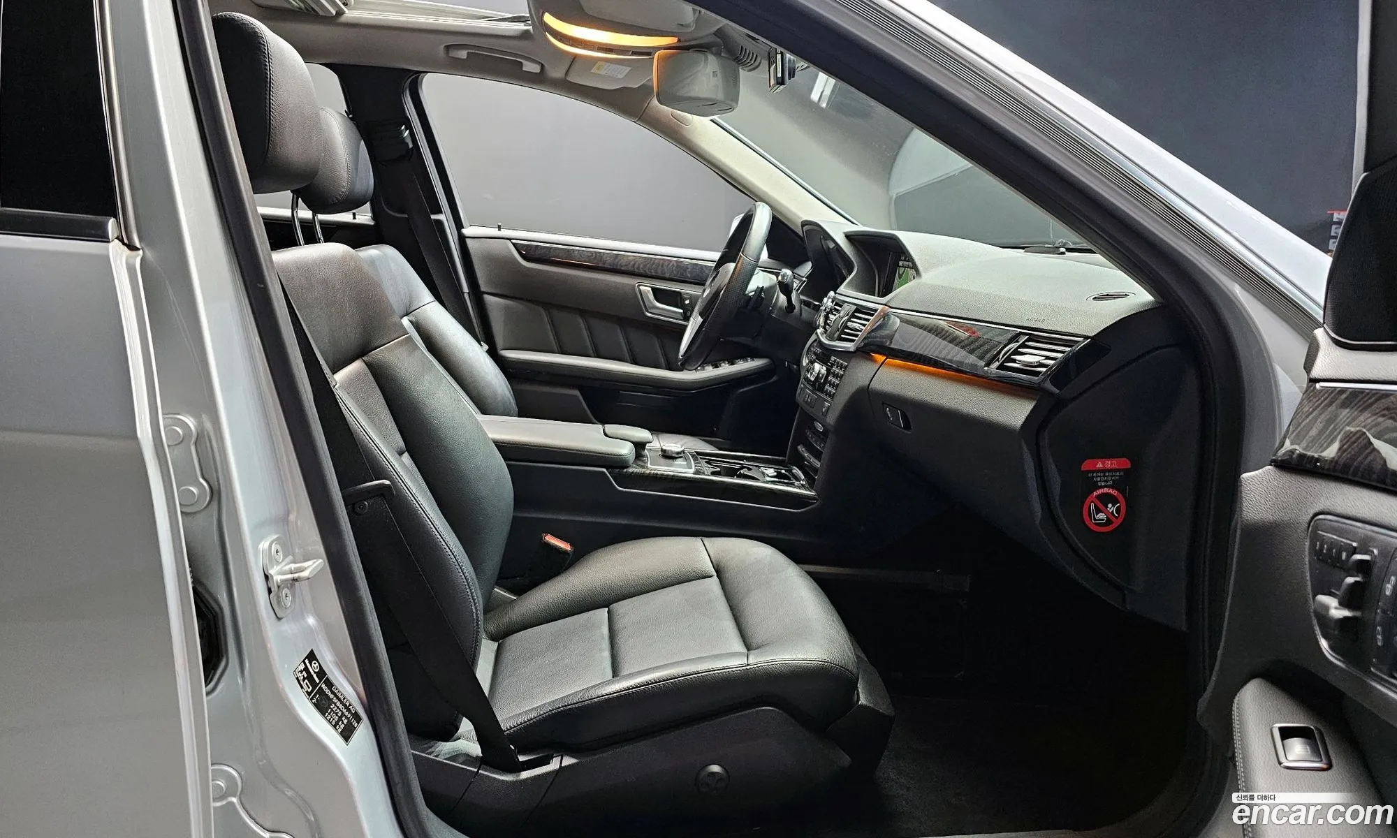 Mercedes-Benz E-Class W212 2012 WDDHF5FB8DA691128 — 5