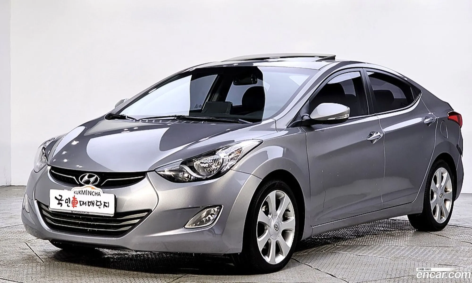 Hyundai Elantra MD 2010 — 17
