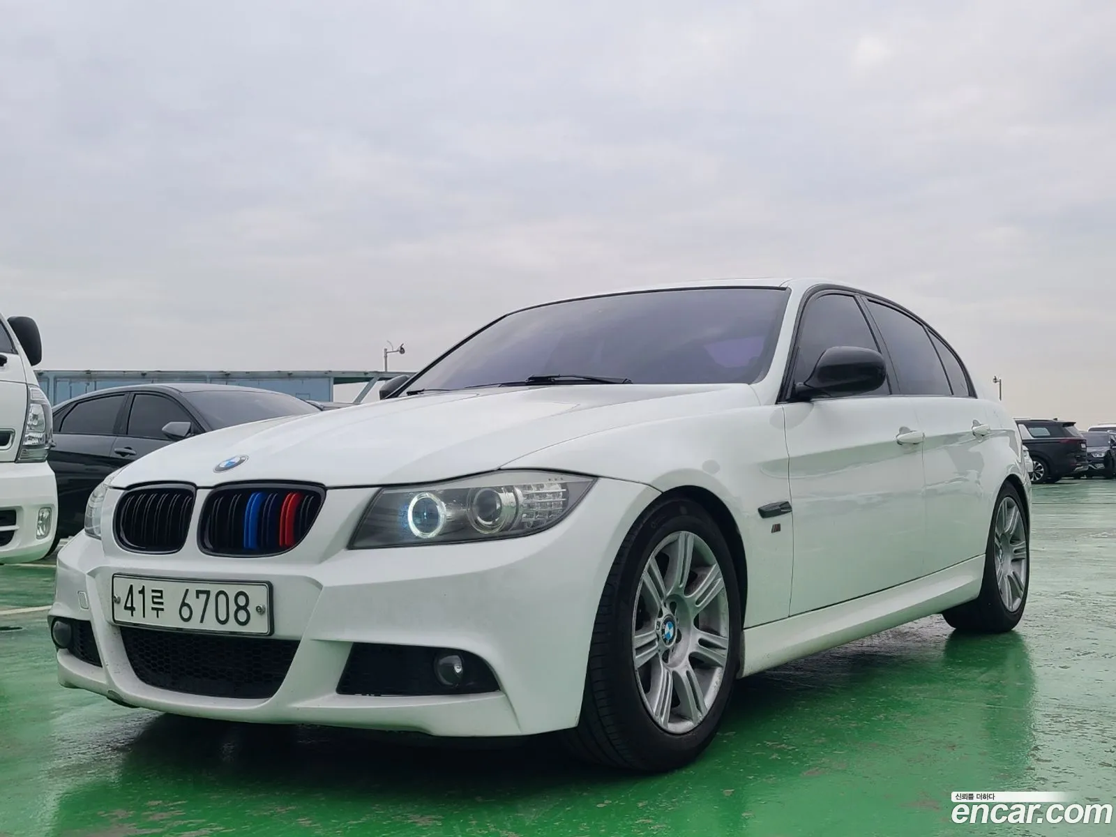 BMW 3 Series 2011 — 12