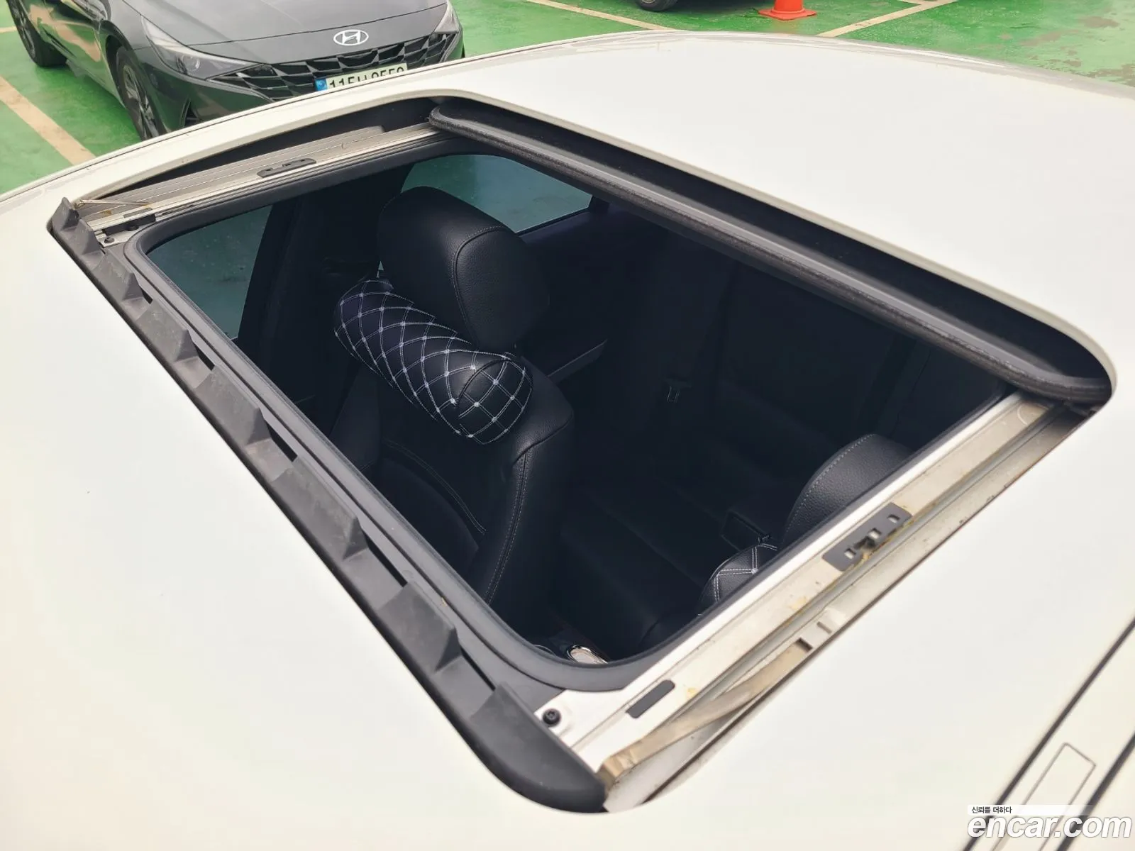 BMW 3 Series 2011 — 7
