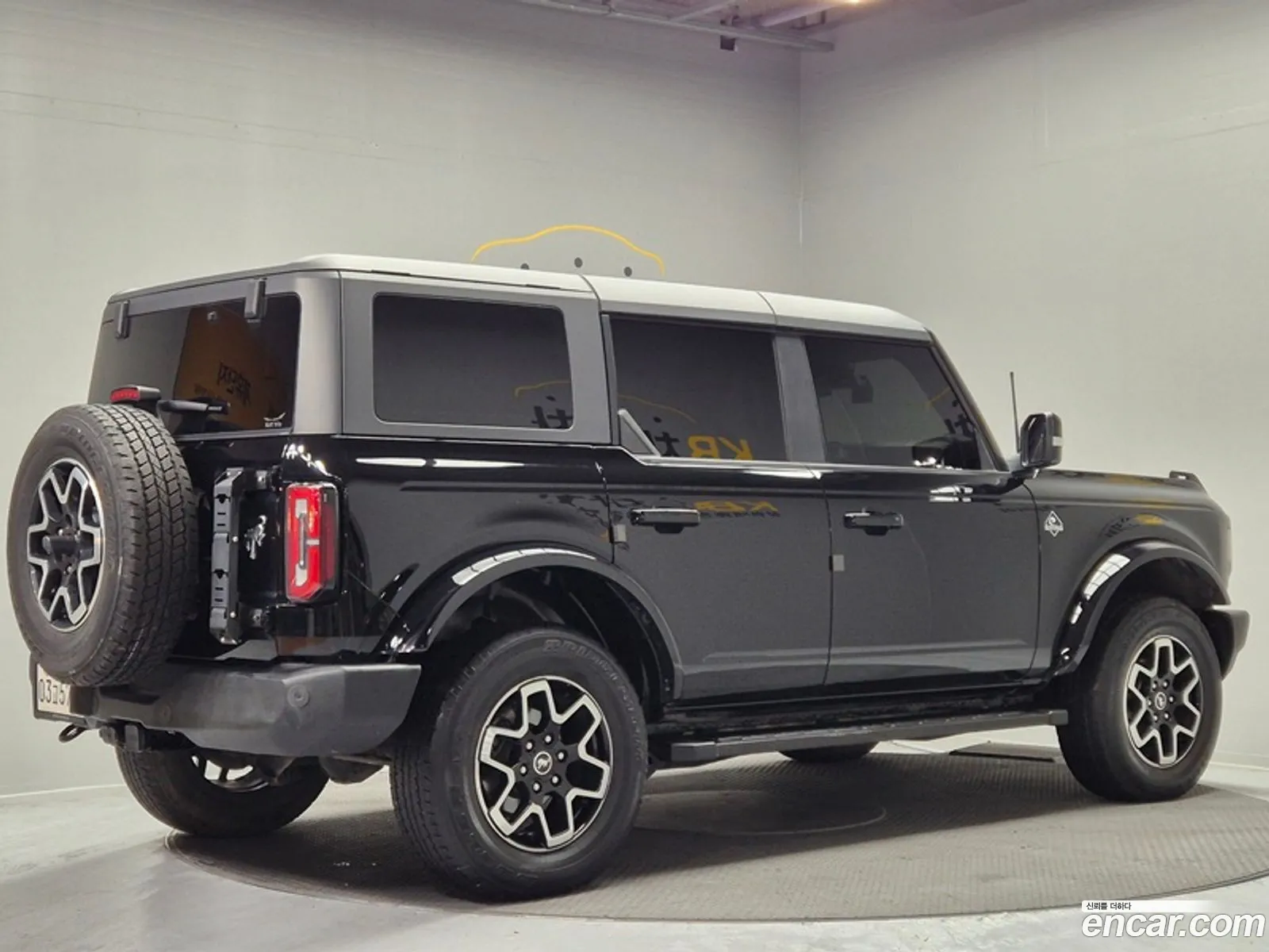 Ford Bronco 6th Gen 2022 — 4