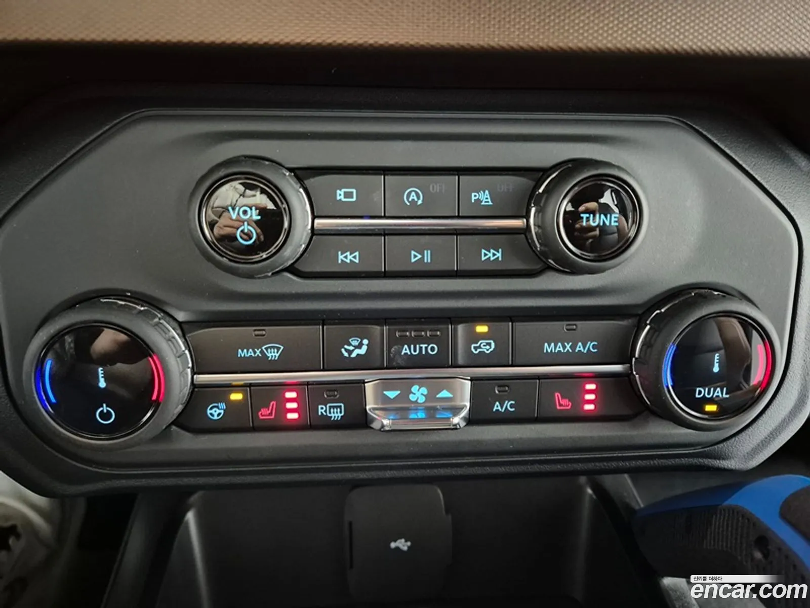 Ford Bronco 6th Gen 2022 — 14