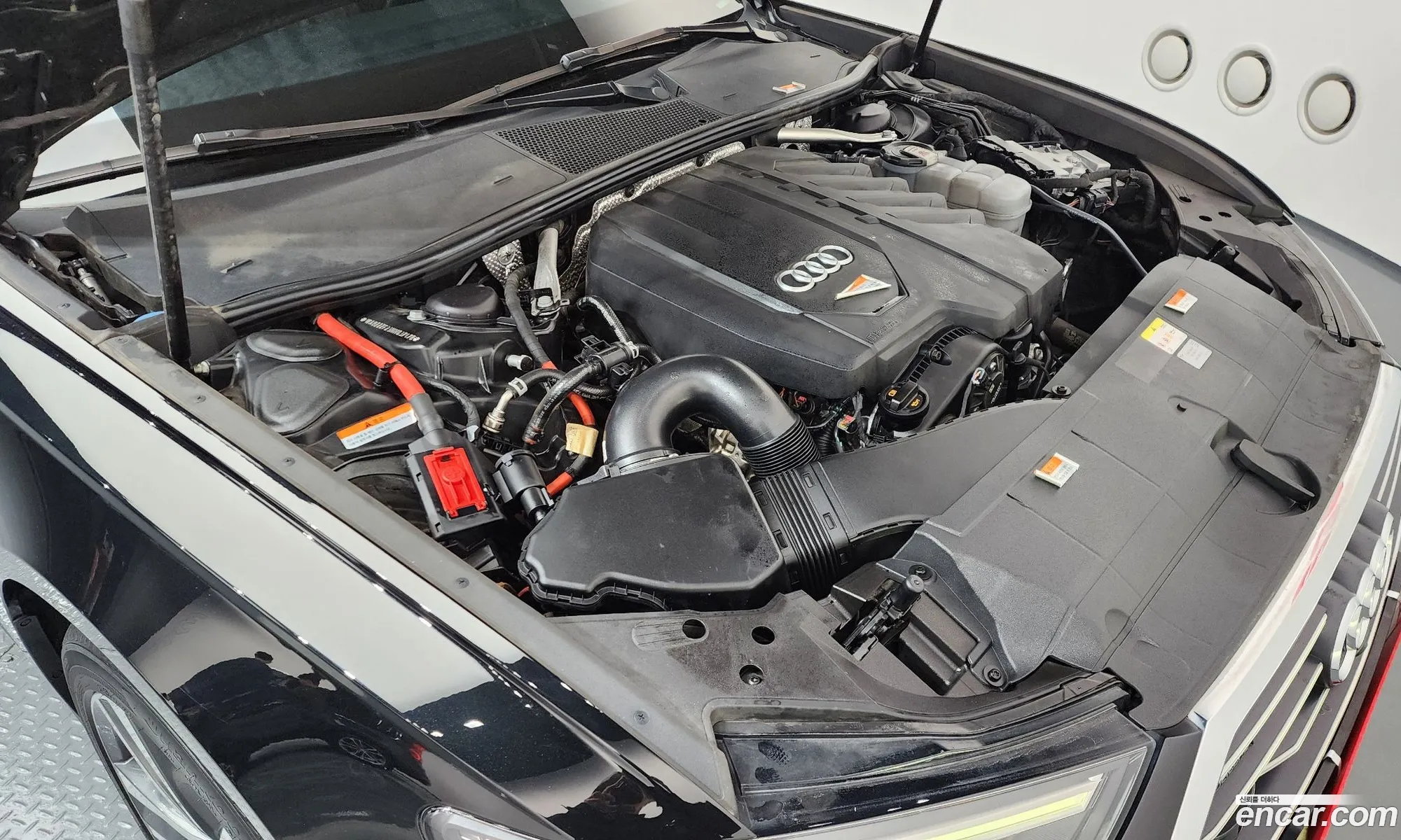 Audi A6 2022 WAUZZZF23NN03473 — 9