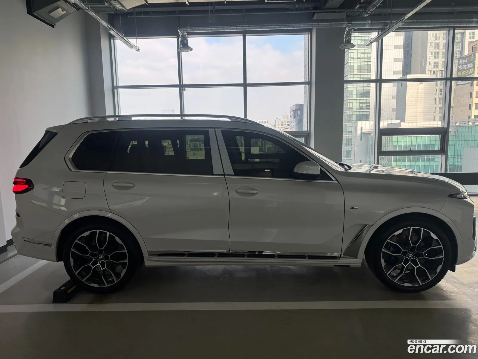 BMW X7 2025 — 9