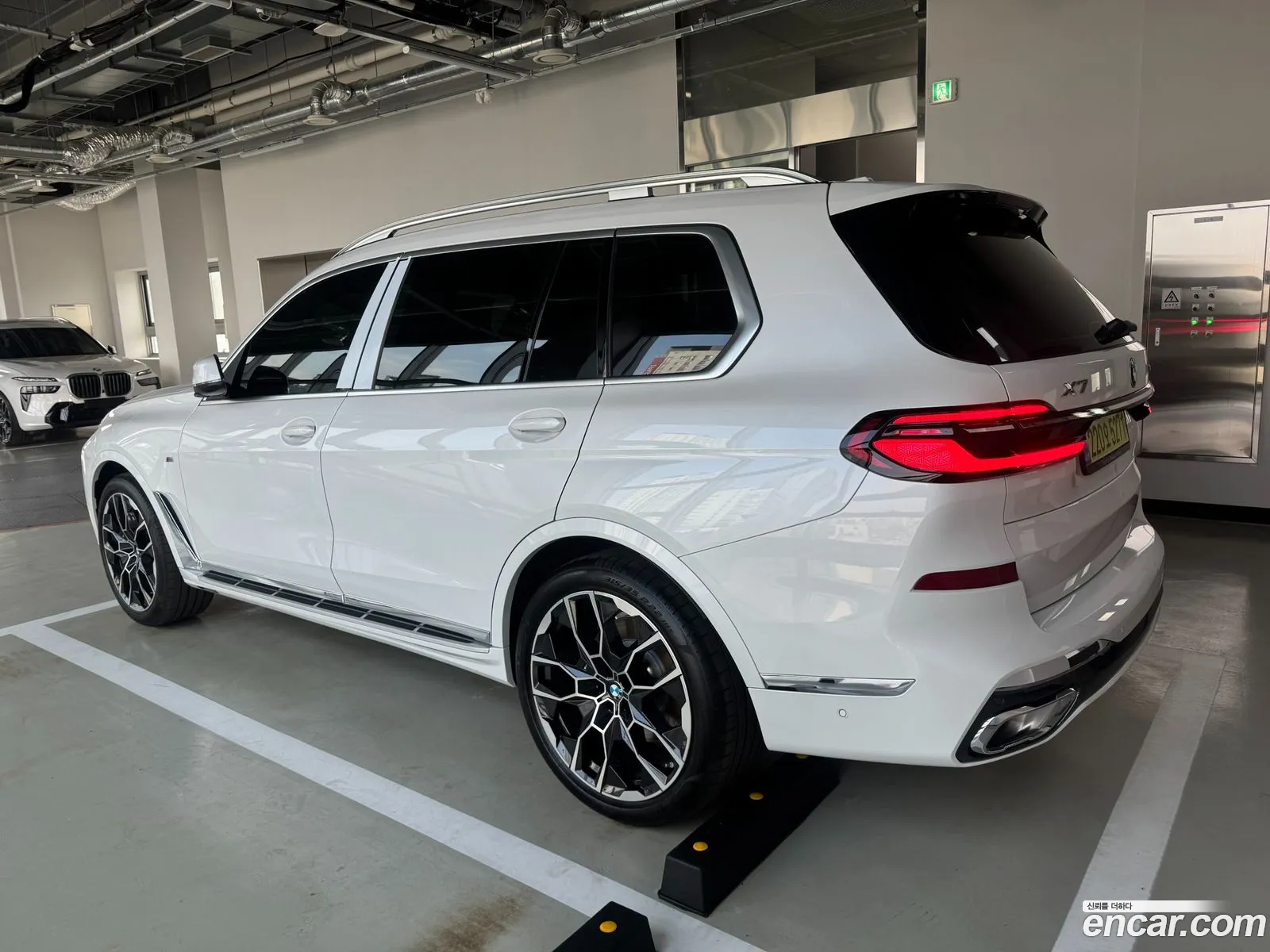 BMW X7 2025 — 7