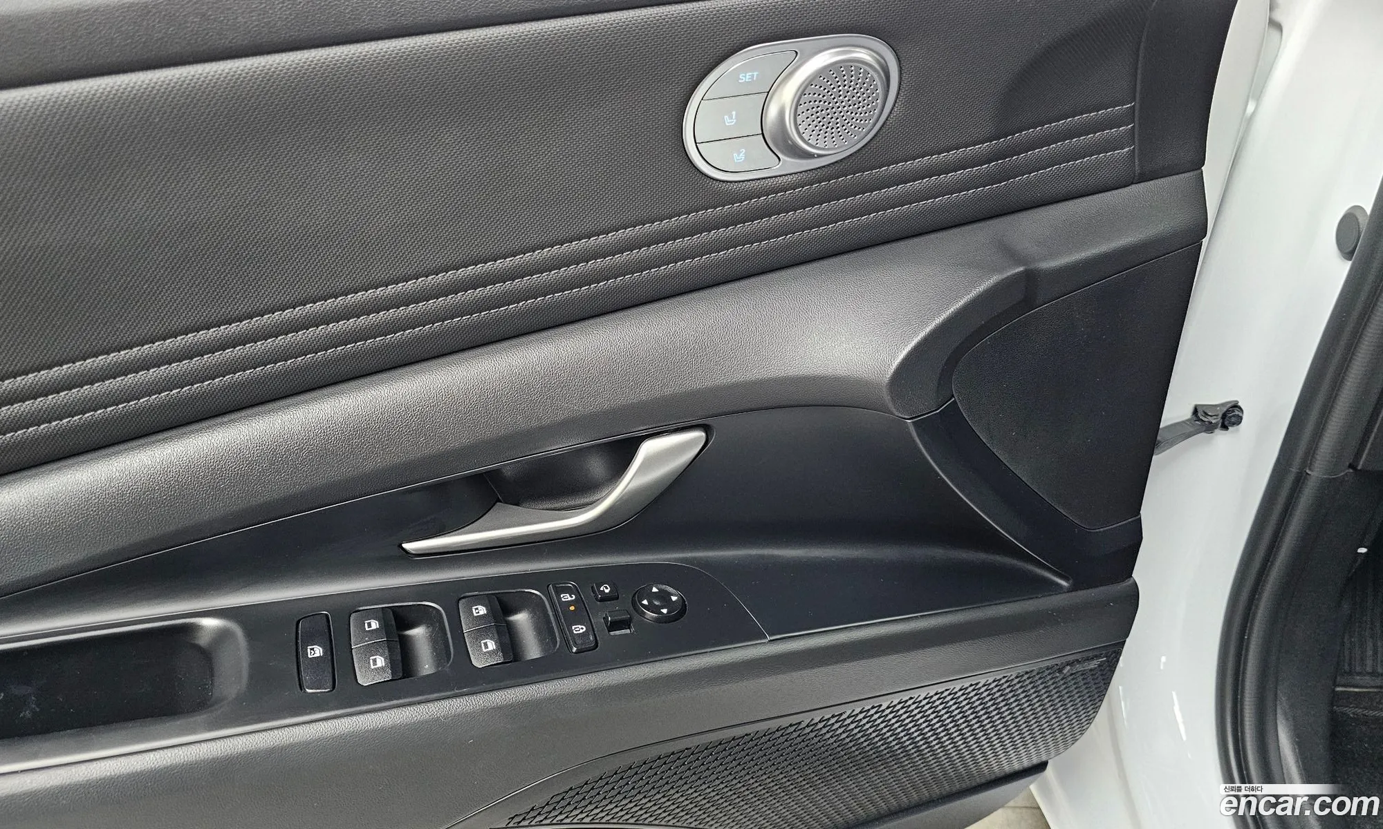 Hyundai Elantra 2024 — 18