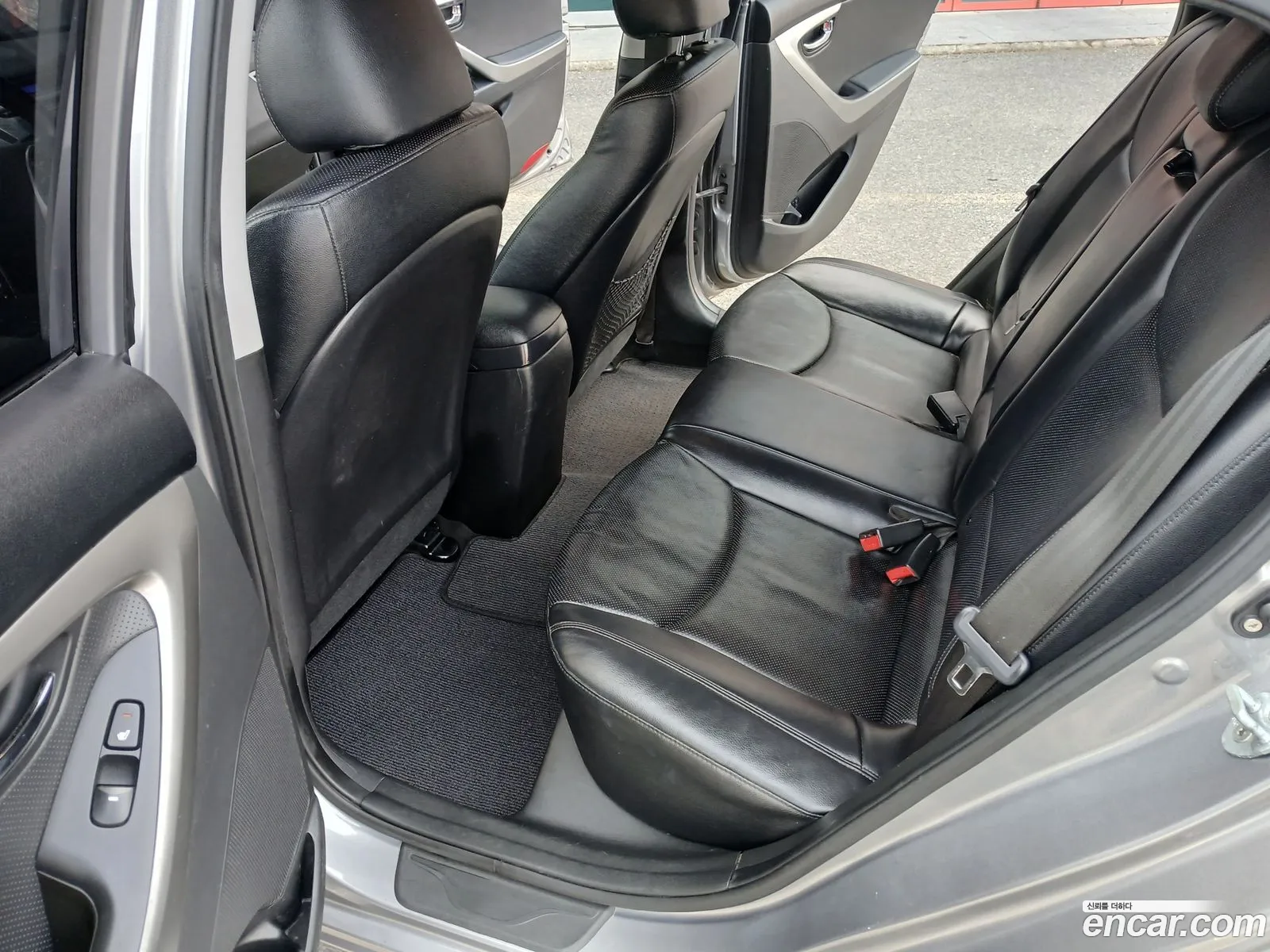Hyundai Elantra MD 2012 — 14