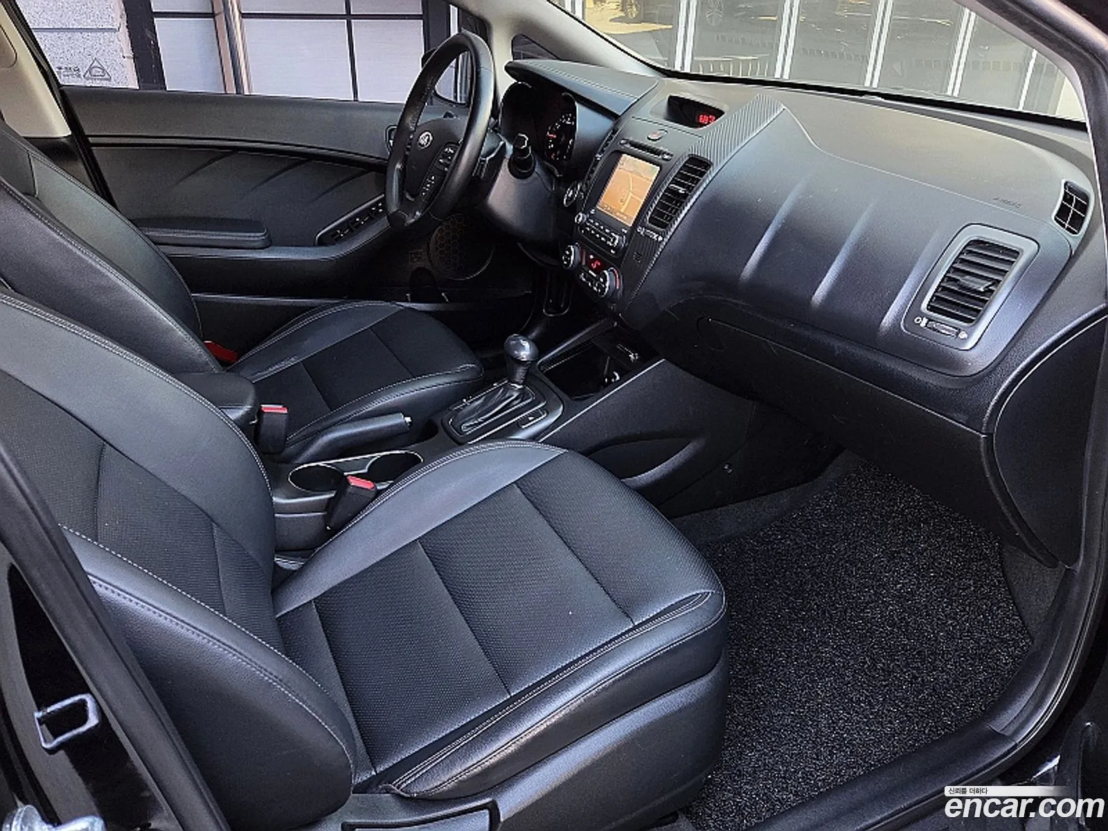 Kia K3 2012 — 3