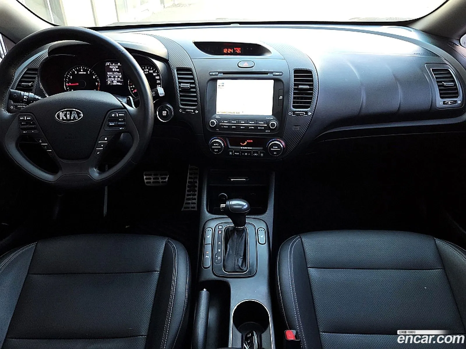 Kia K3 2012 — 13