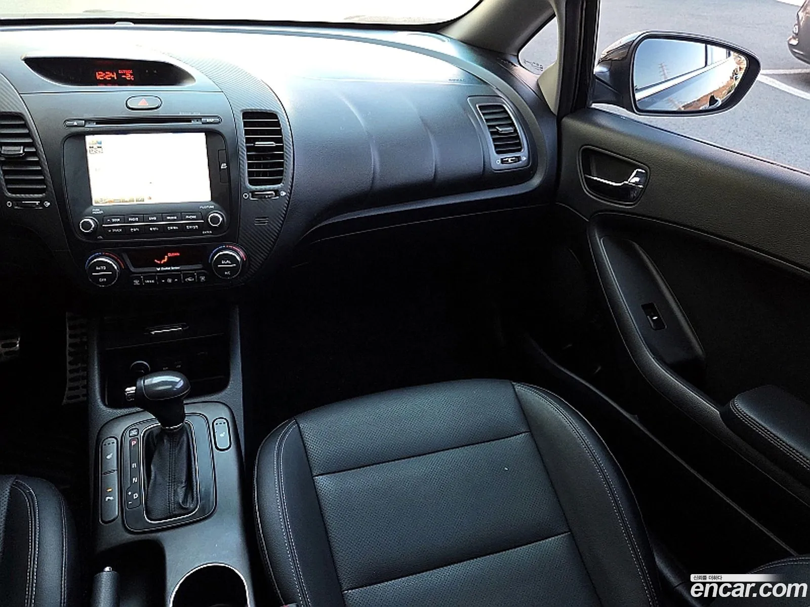 Kia K3 2012 — 4