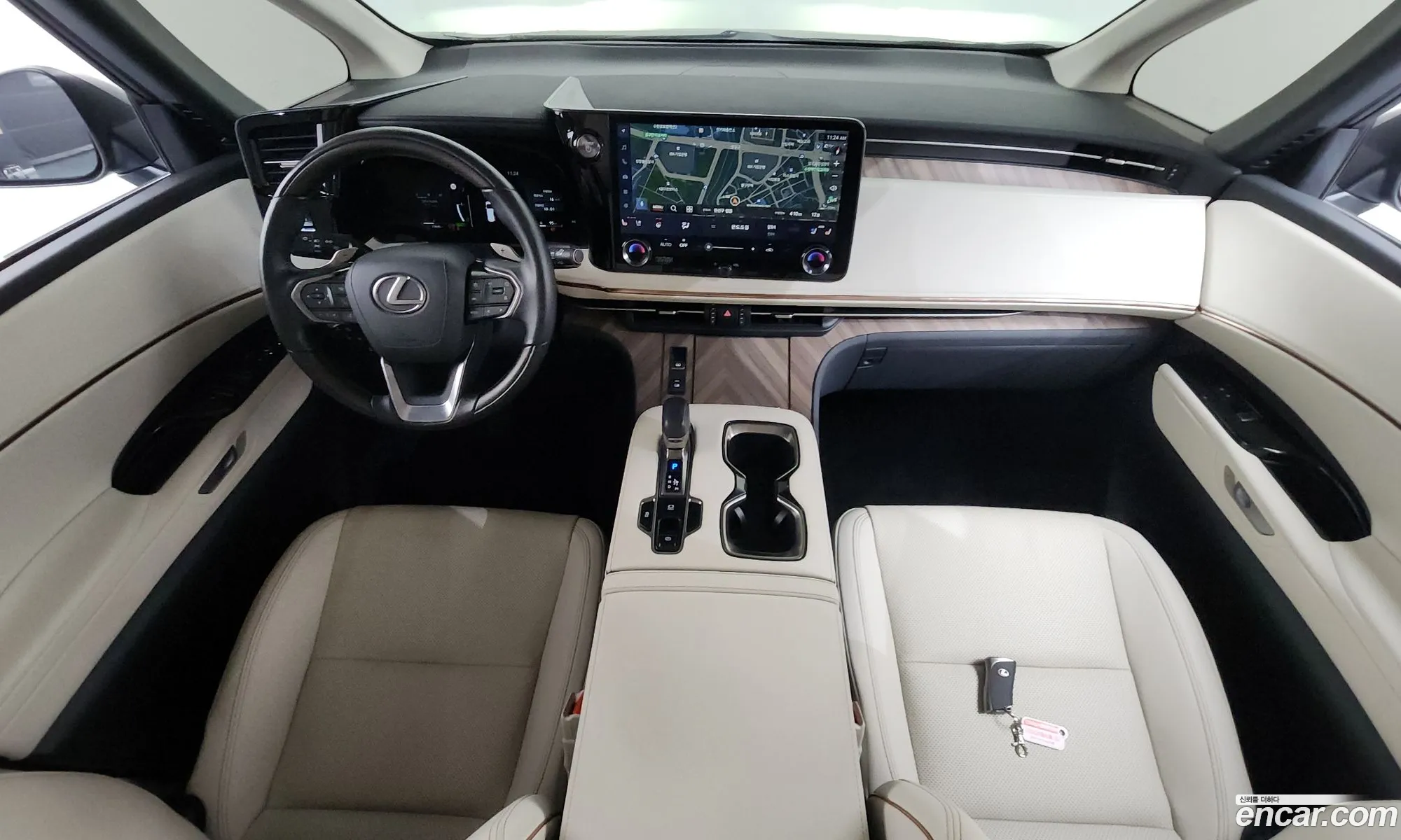 Lexus LM 2024 — 20