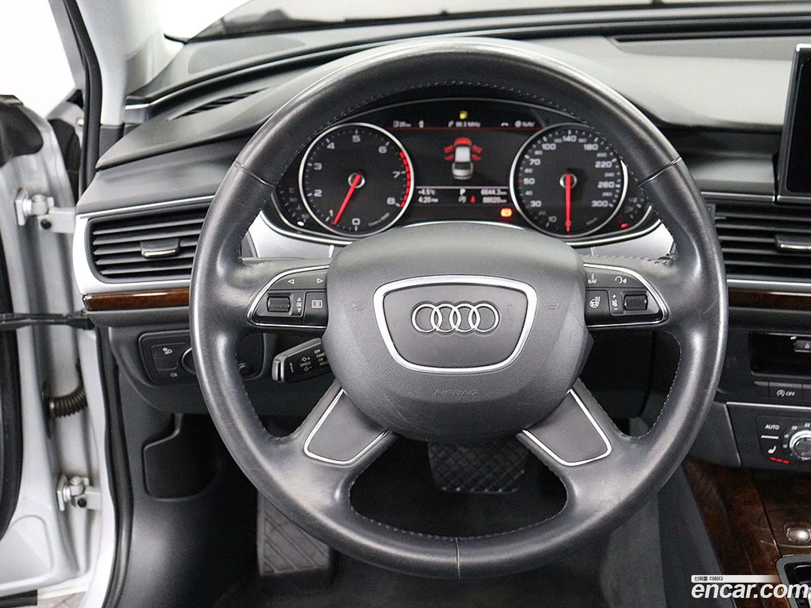 Audi A6 2013 — 19