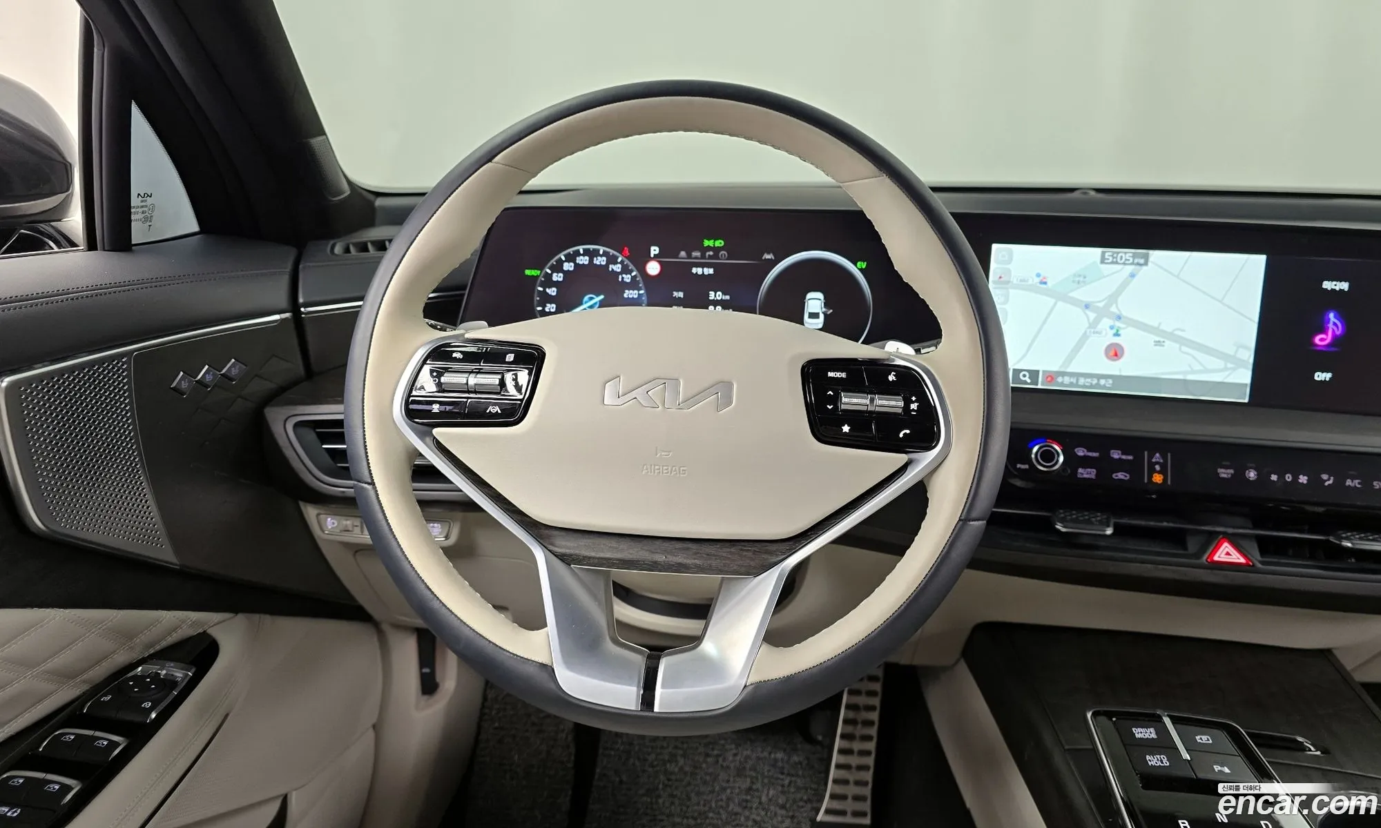 Kia K8 Hybrid 2022 — 11