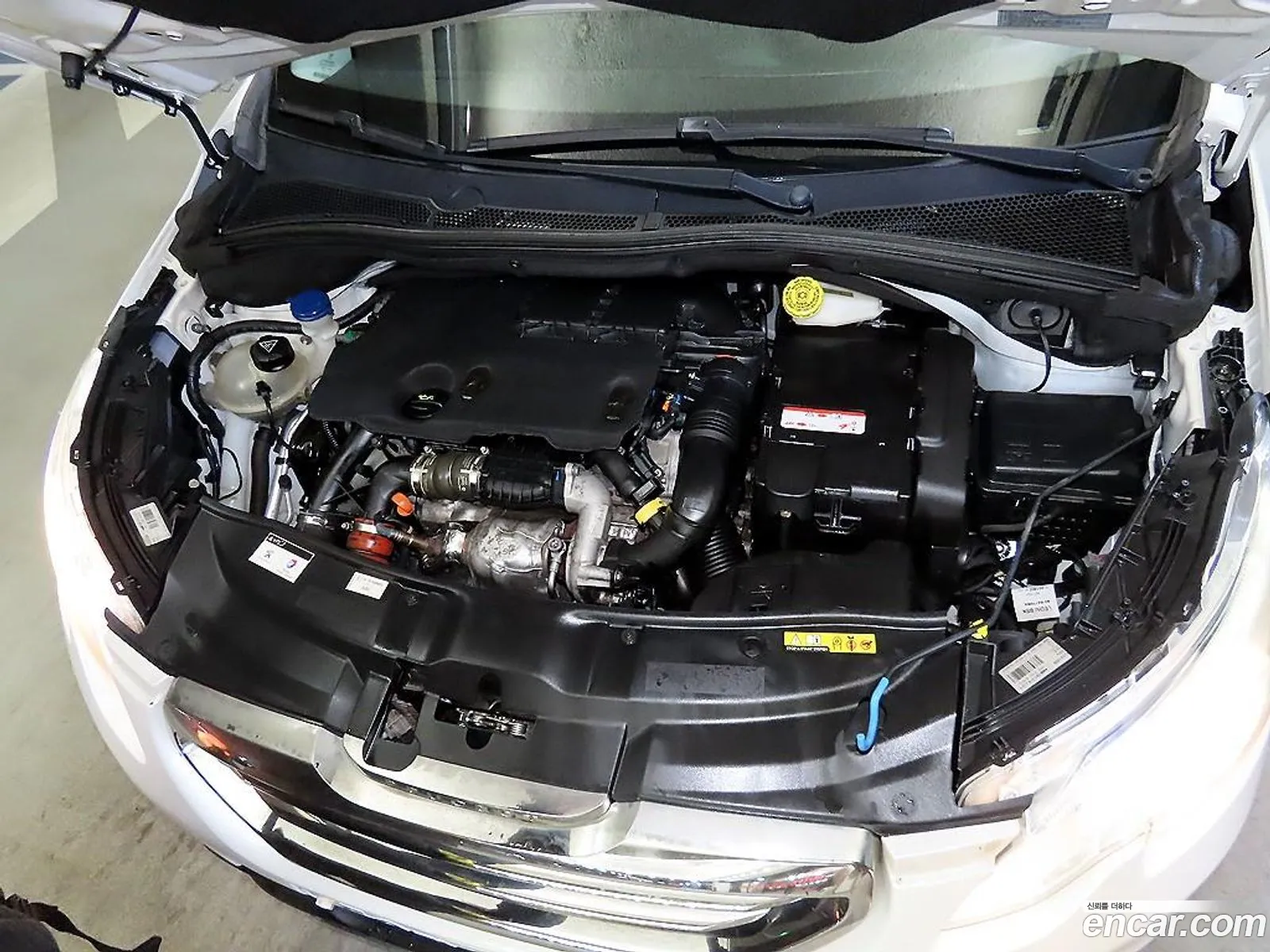 Peugeot 2008 2015 — 7
