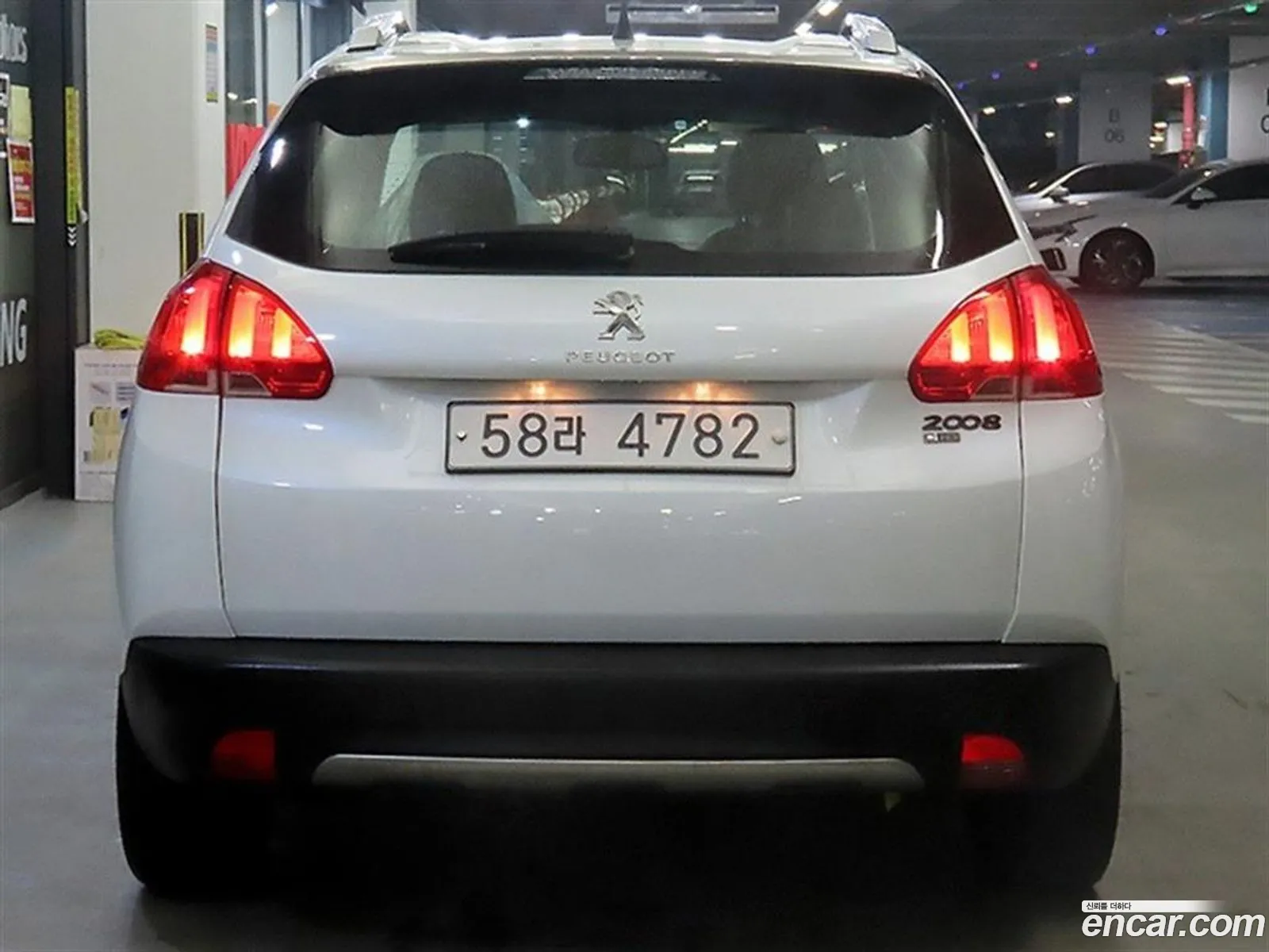 Peugeot 2008 2015 — 2