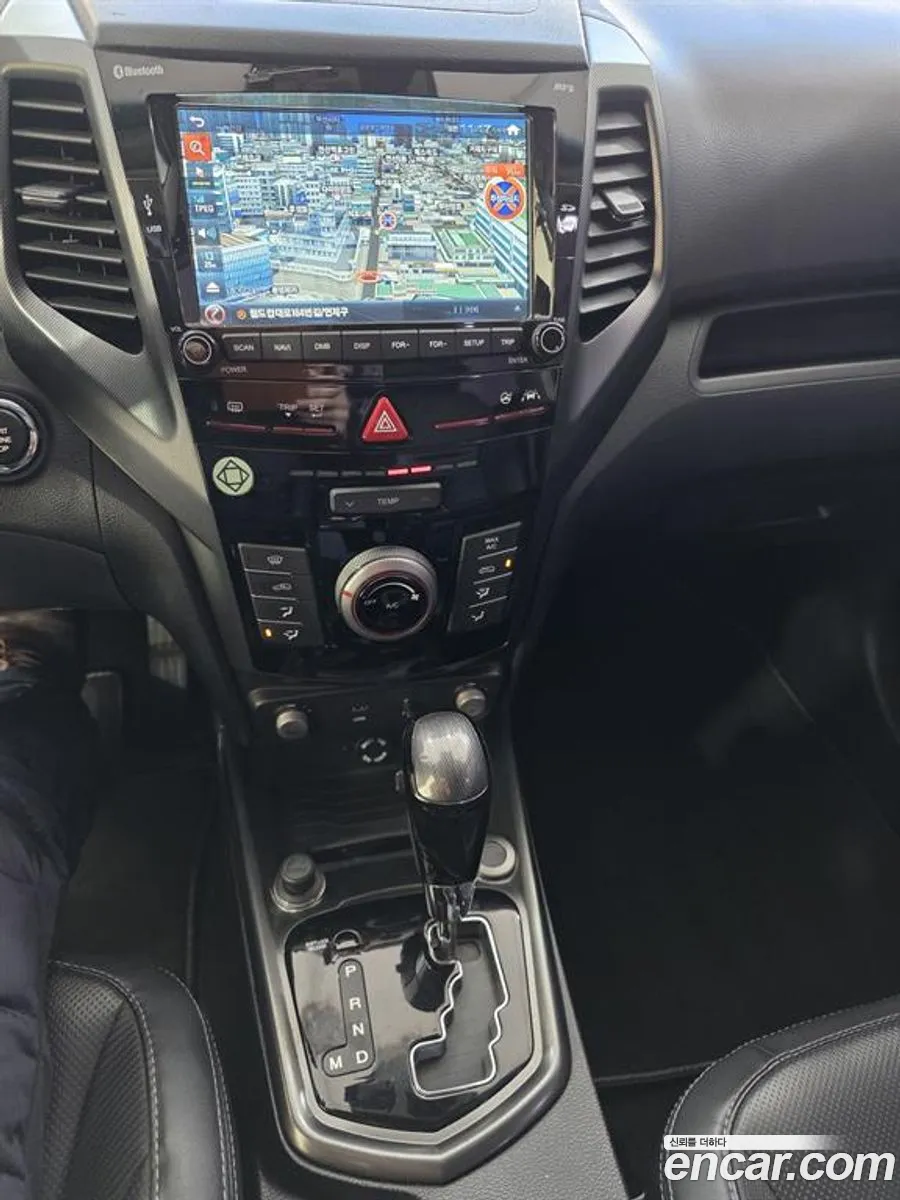KG Mobility (SsangYong) Tivoli 2017 — 10