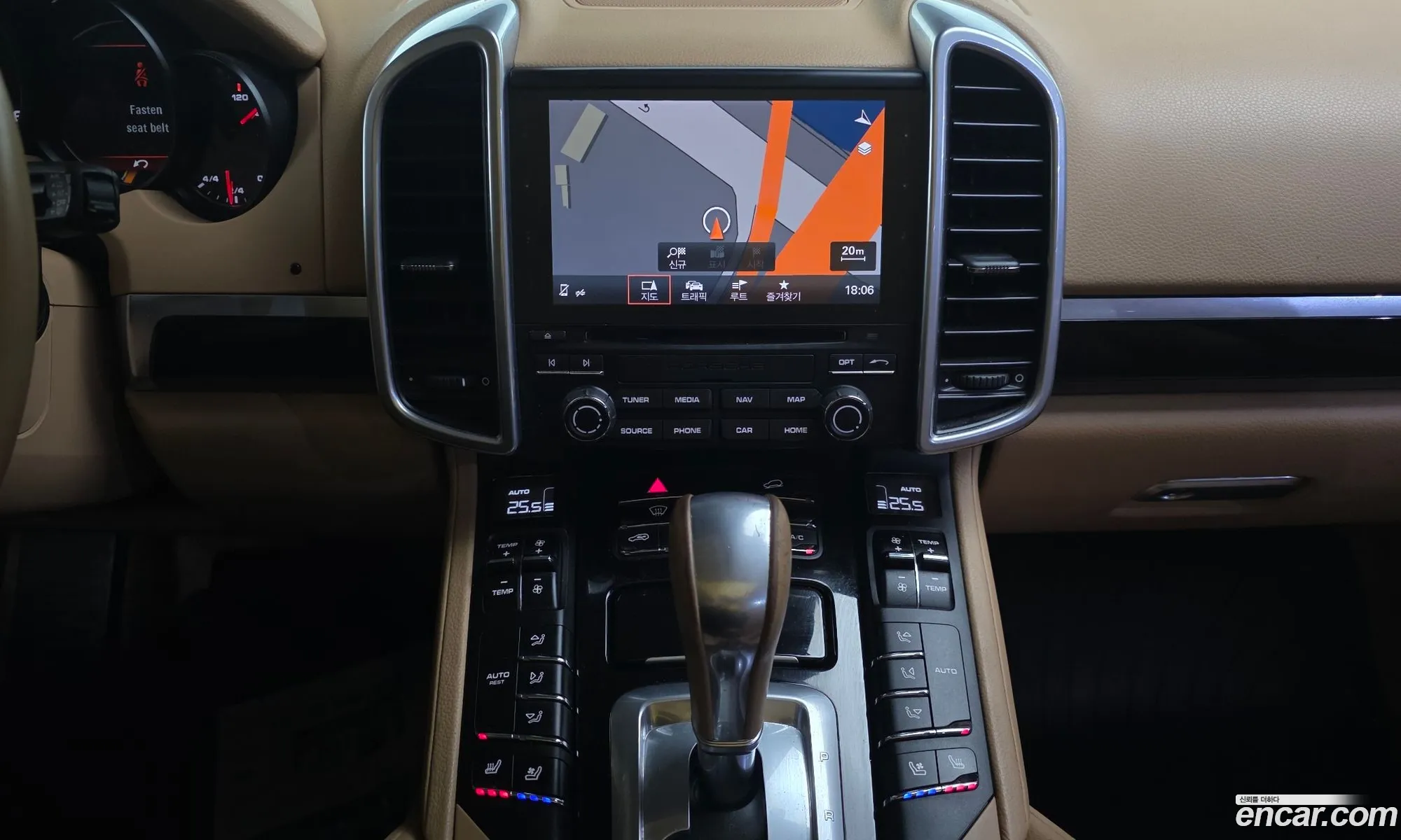 Porsche Cayenne 2017 WP1AF2924HLA30081 — 8