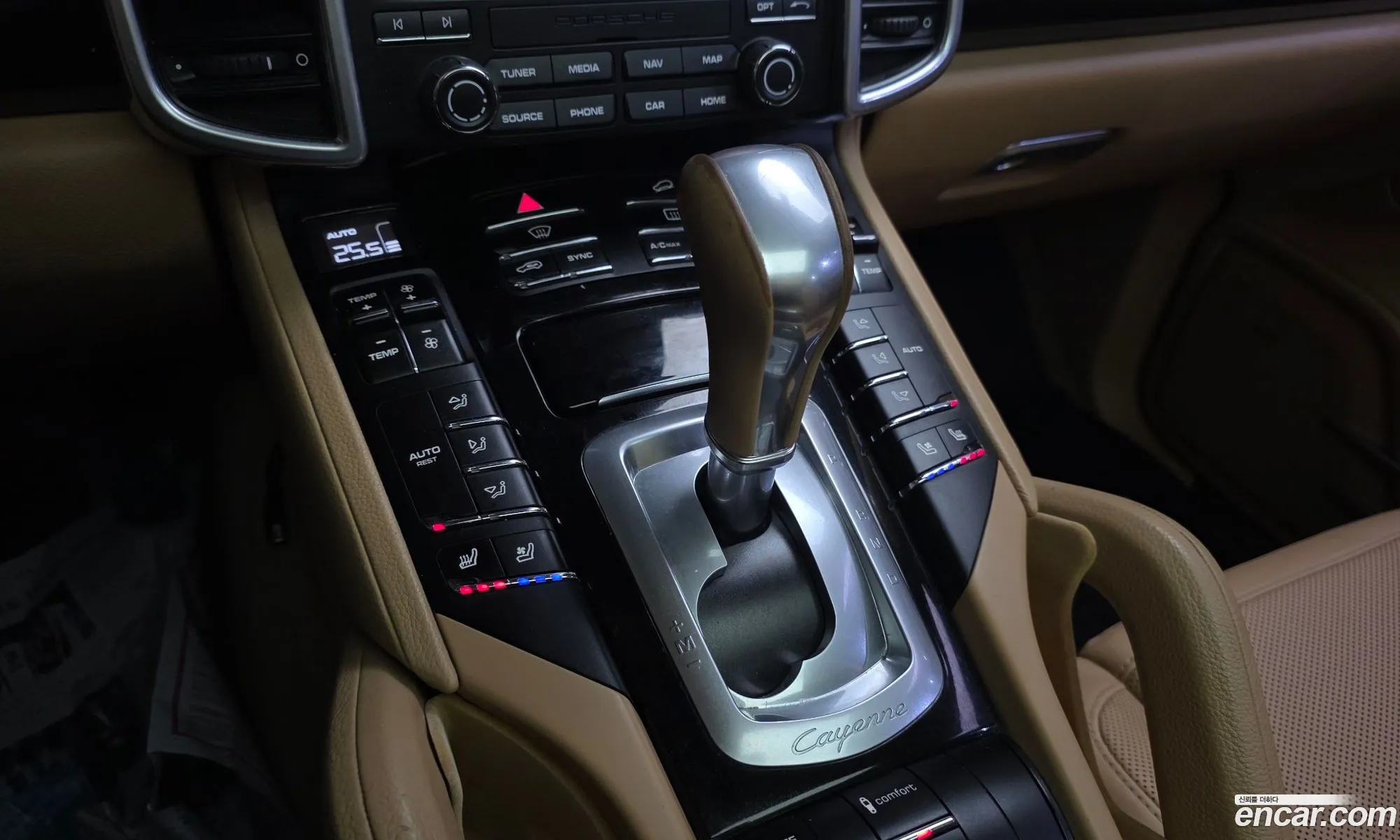 Porsche Cayenne 2017 WP1AF2924HLA30081 — 19