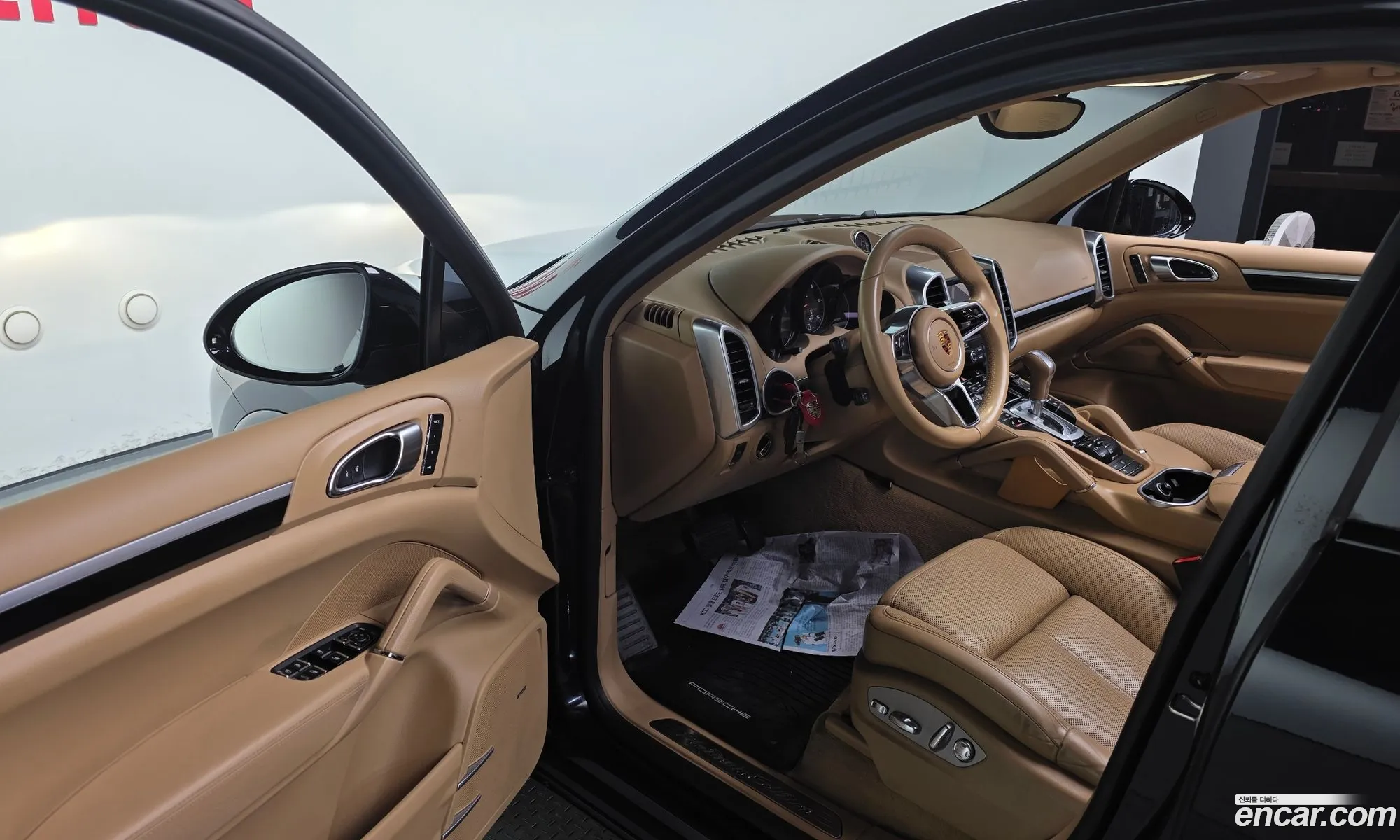 Porsche Cayenne 2017 WP1AF2924HLA30081 — 12