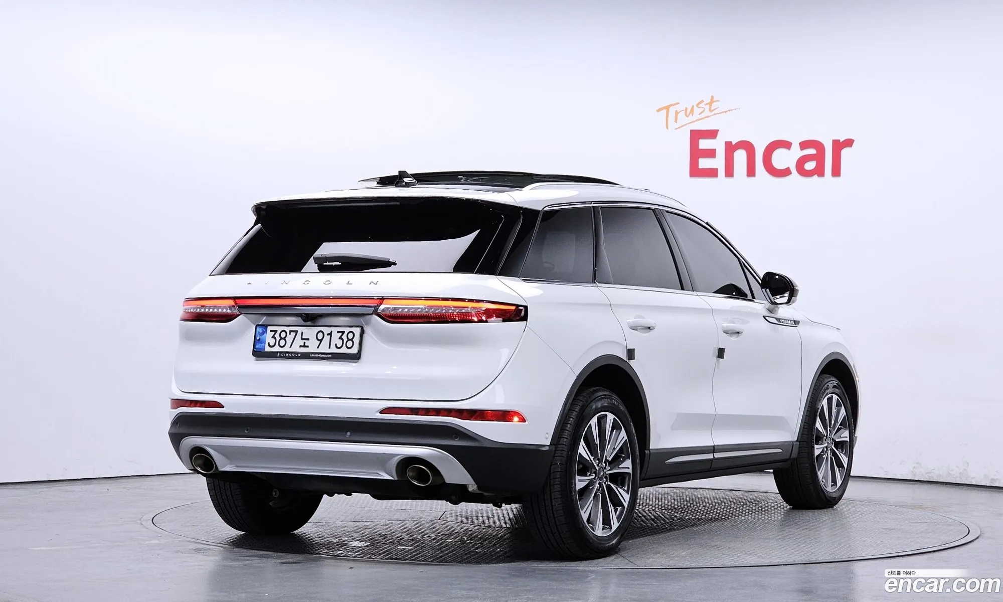 Lincoln Corsair 2021 — 12