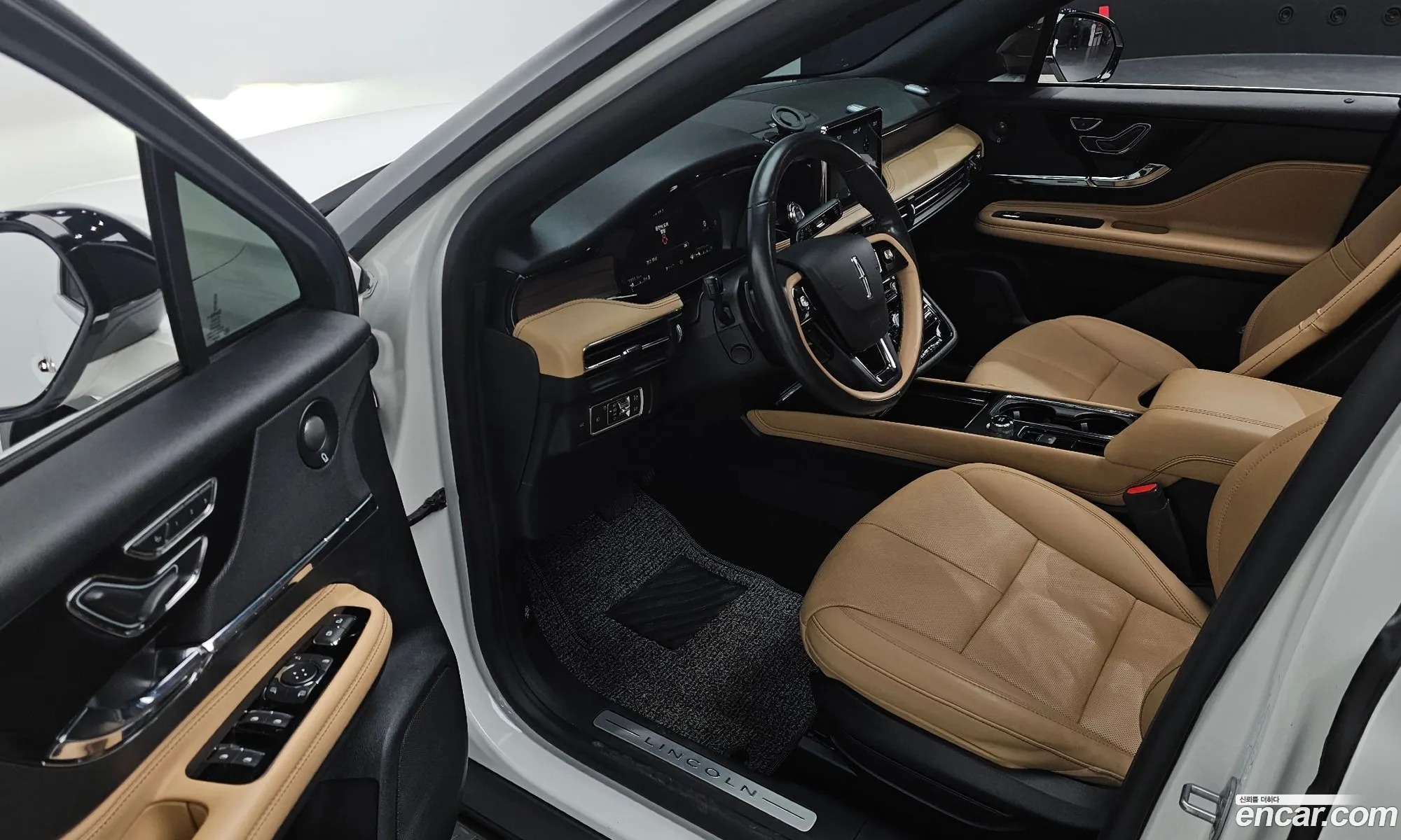 Lincoln Corsair 2021 — 13