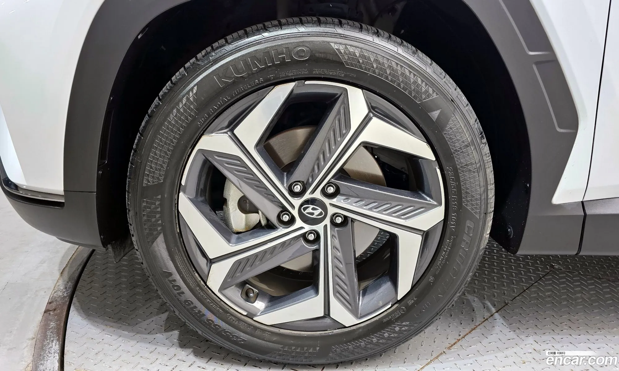 Hyundai Tucson 2023 — 19